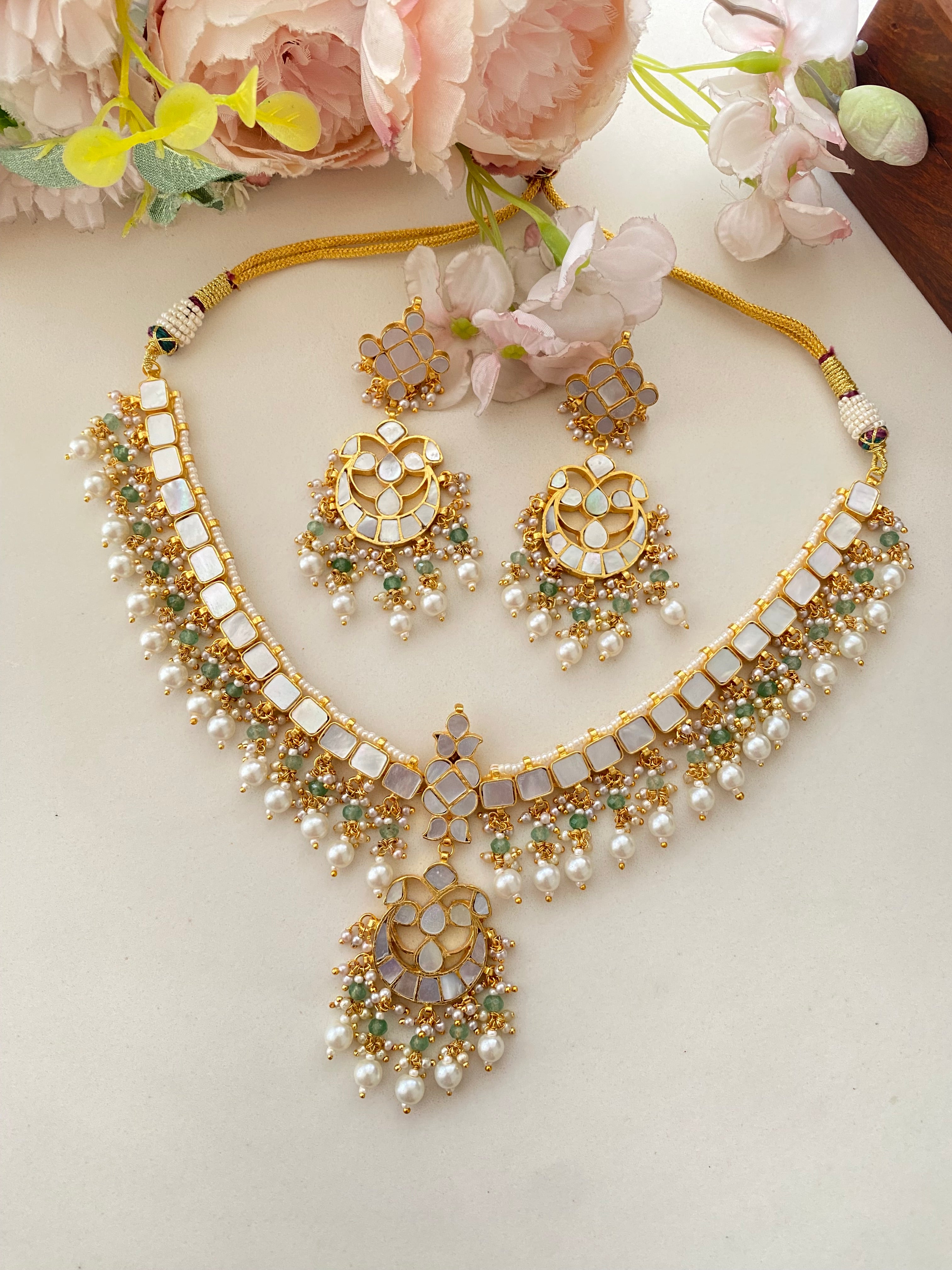 Mother Of pearl Necklace set