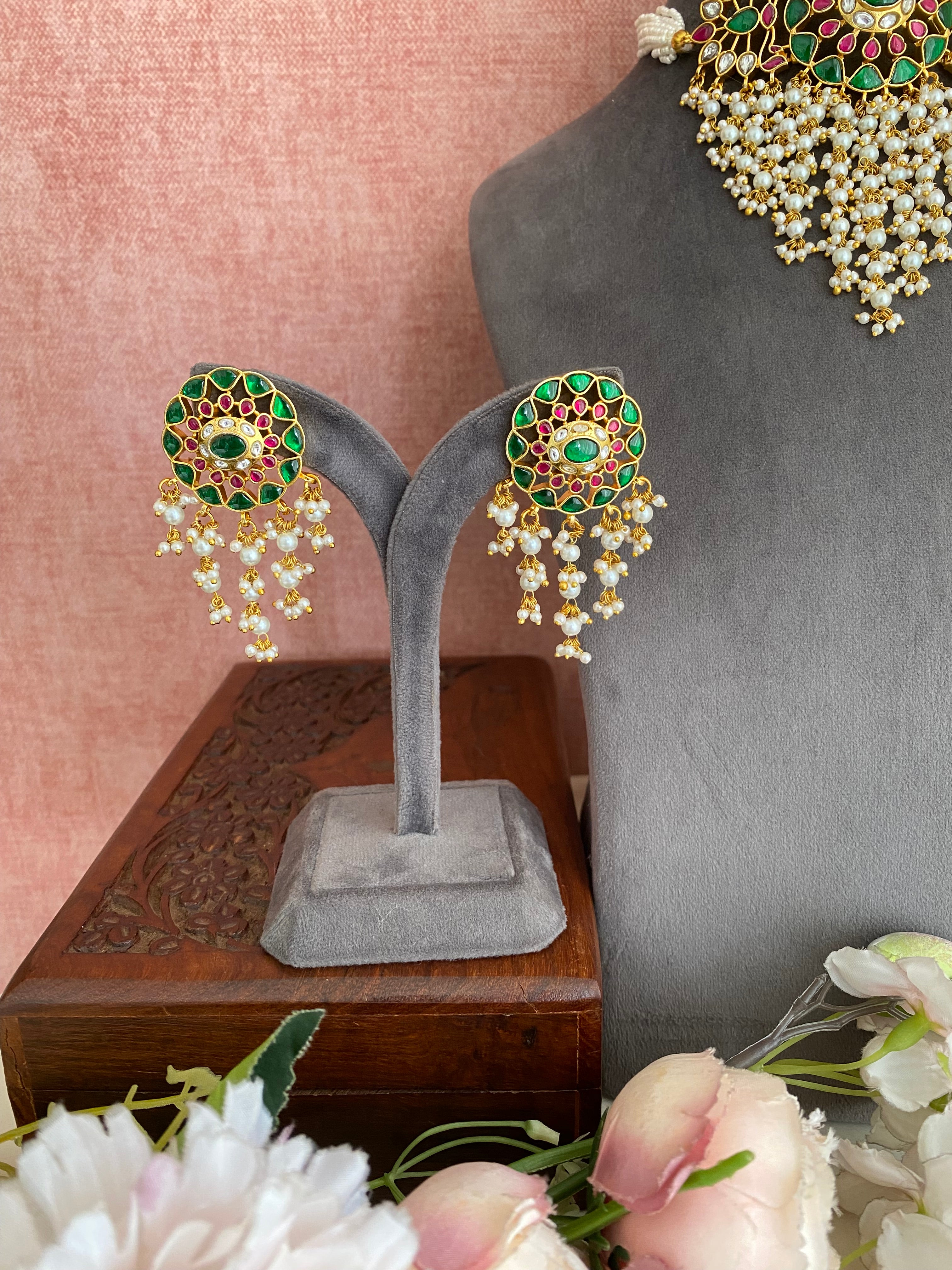 Multi coloured Kundan Choker Set