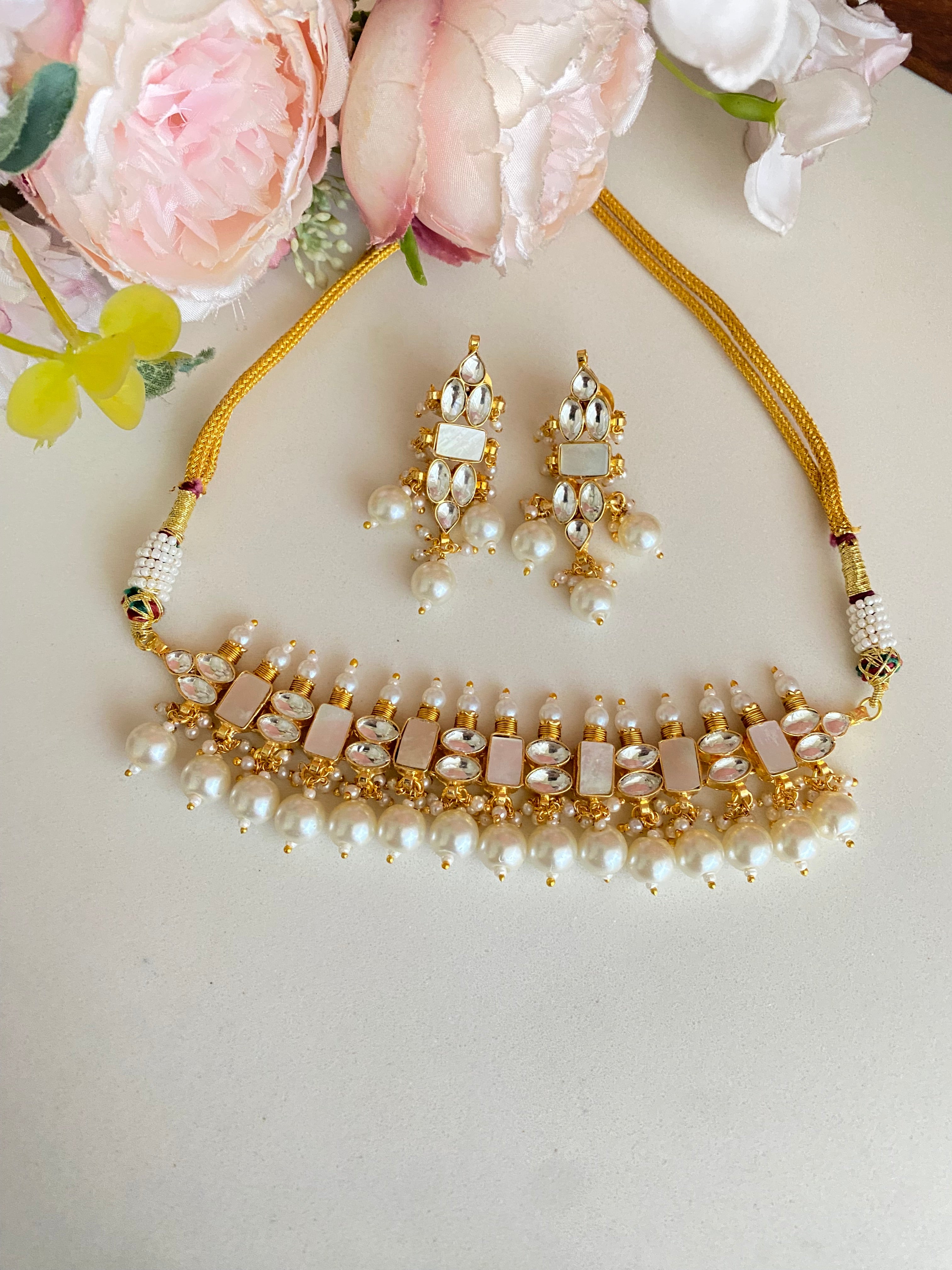 Mother of pearl choker set