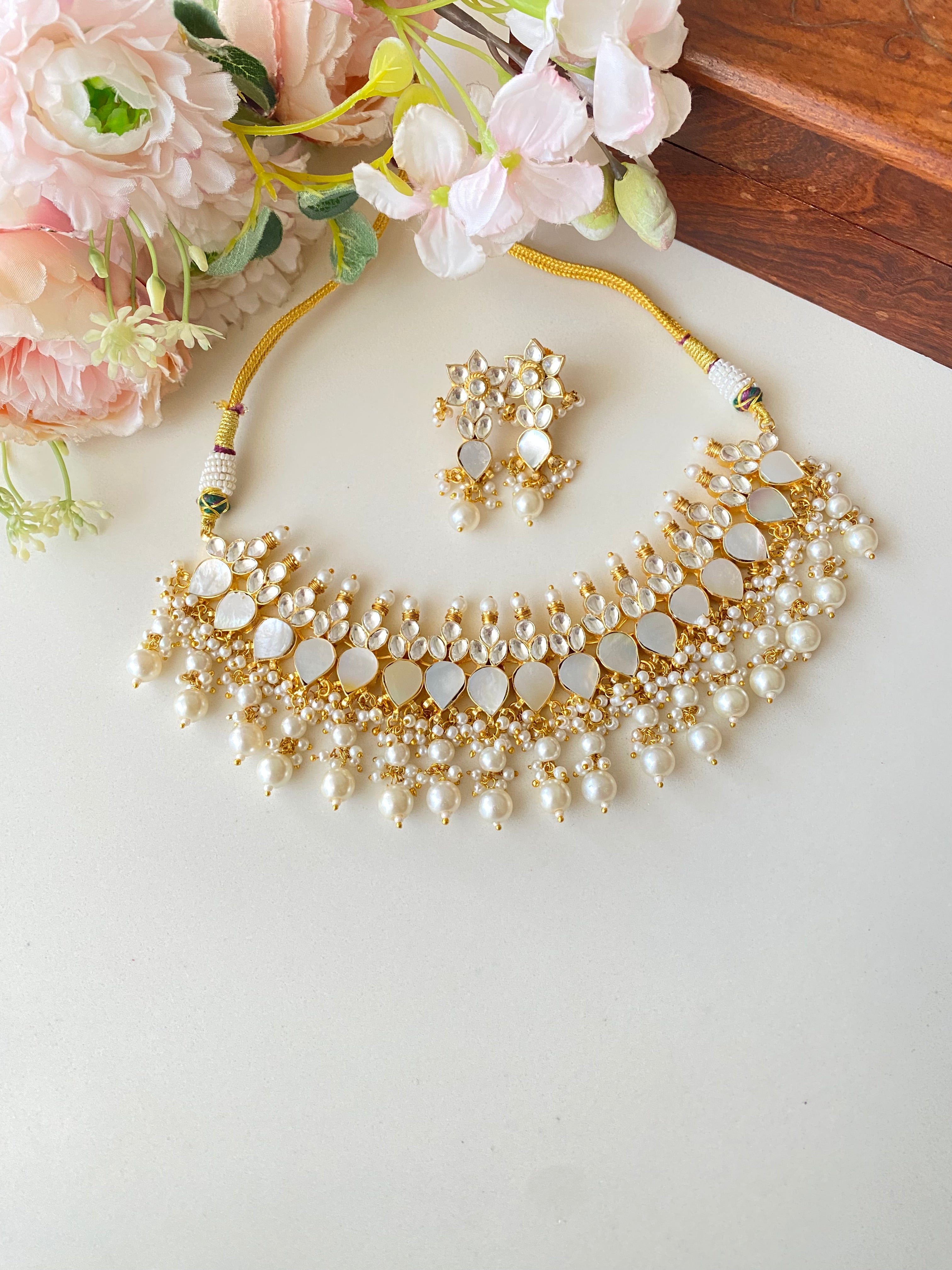 Mother of Pearl Choker set