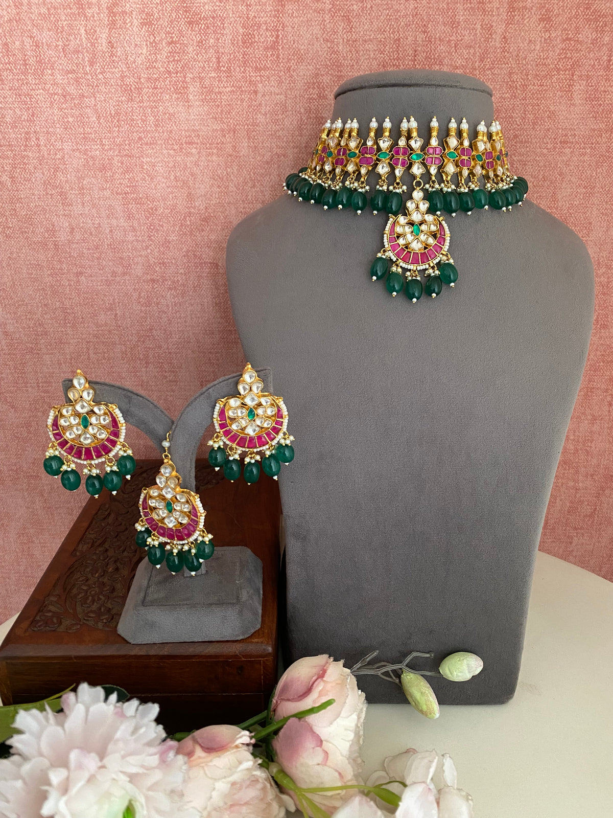 Gold plated Kundan Necklace Set