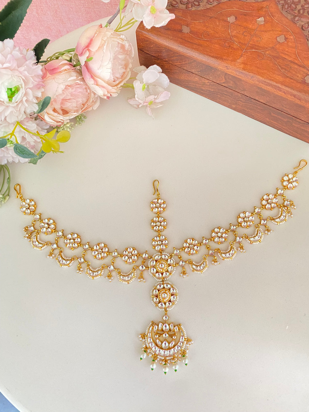 Gold Plated Kundansheeshpatti with Tikka