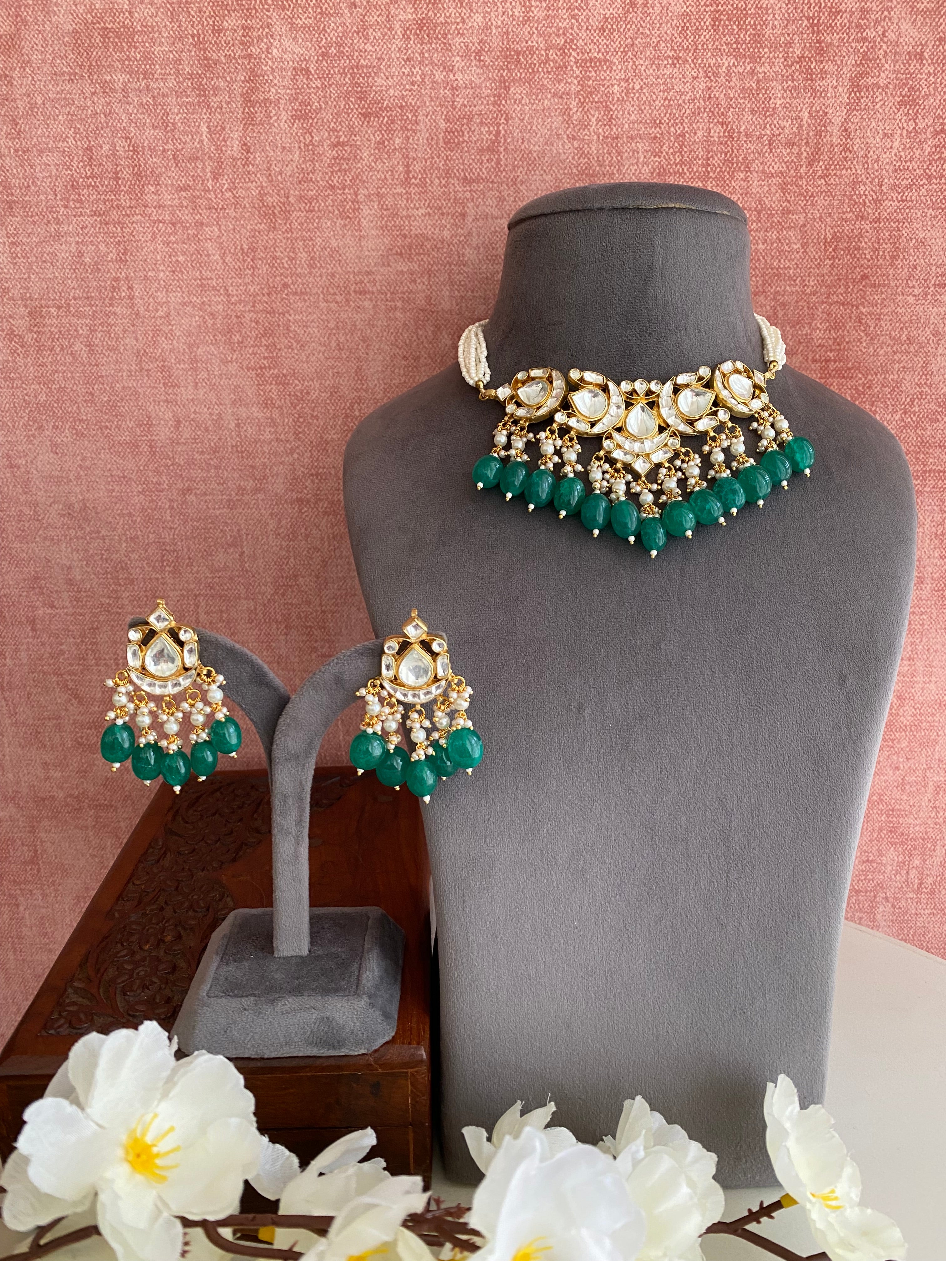 Gold plated Kundan Choker set