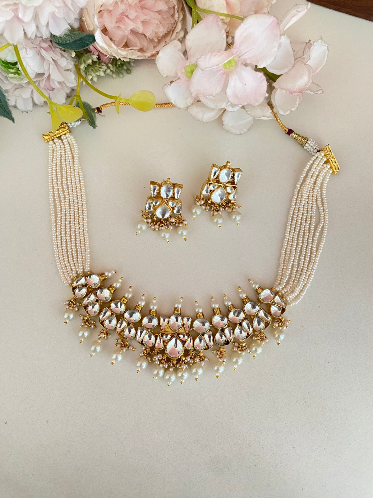 Gold plated Kundan choker Set