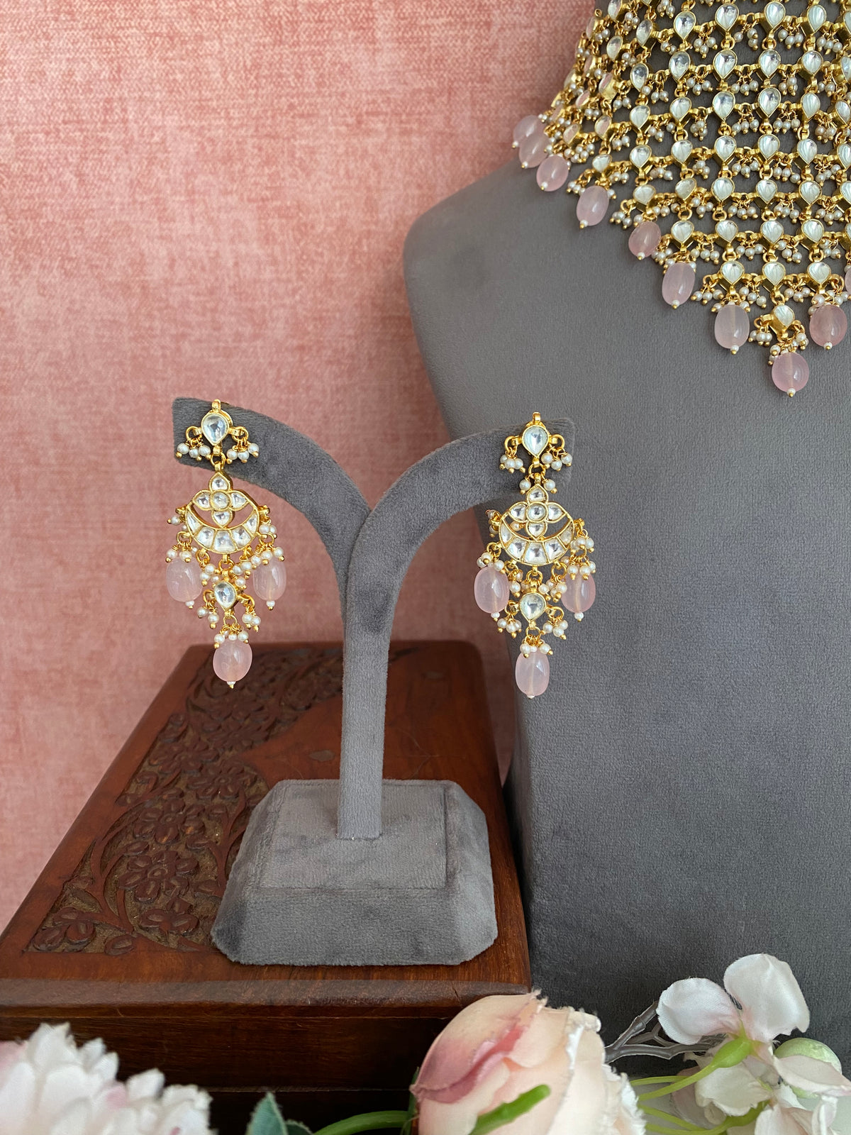 Gold plated kundan Choker Set
