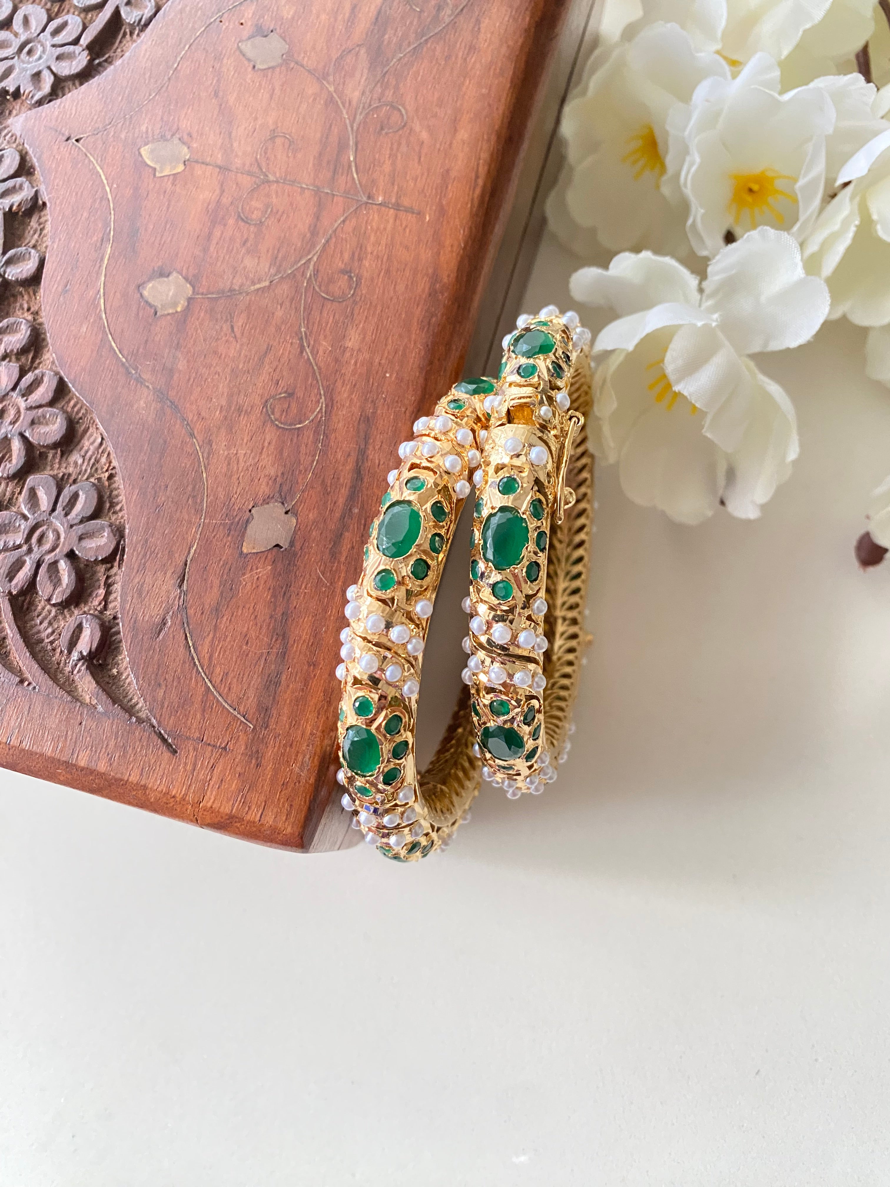 Amritsari Jadau Gold Plated Green Bangles