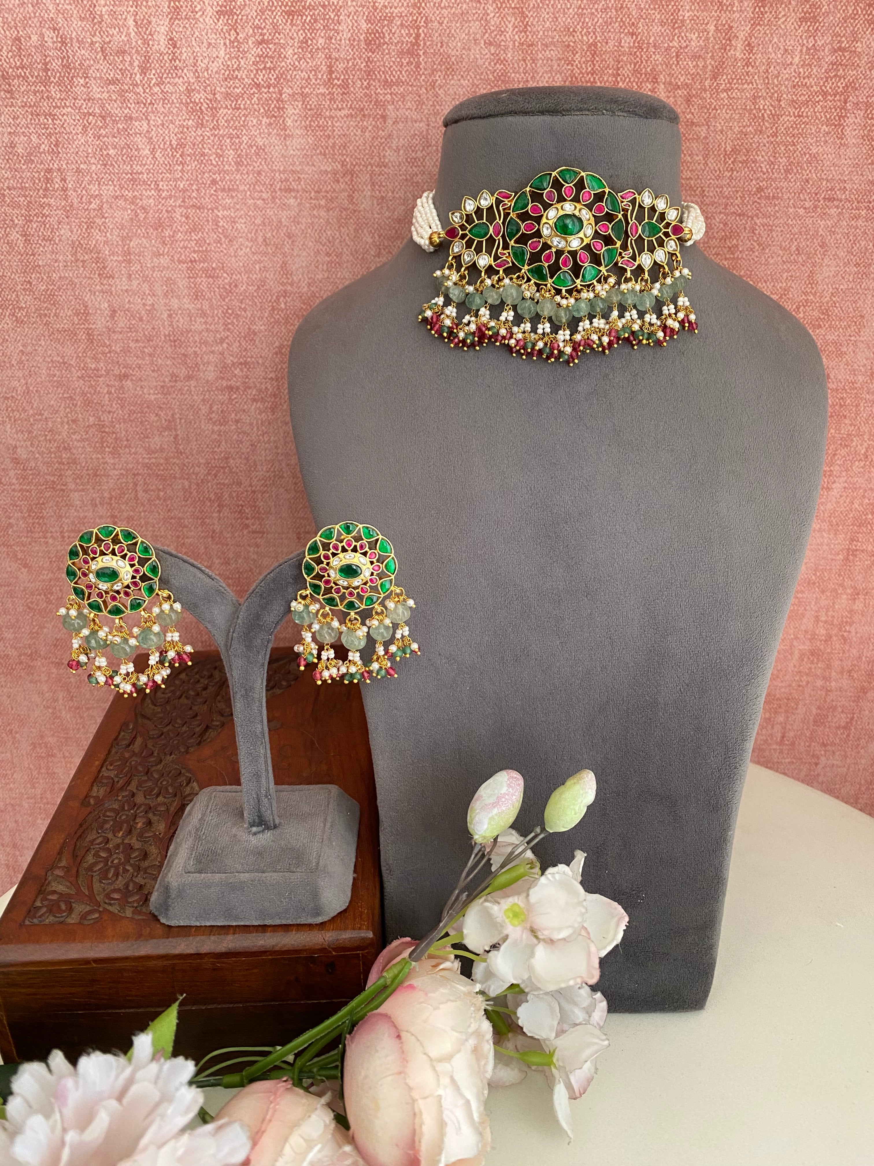 Kundan Colored Choker Set in Mint Drops