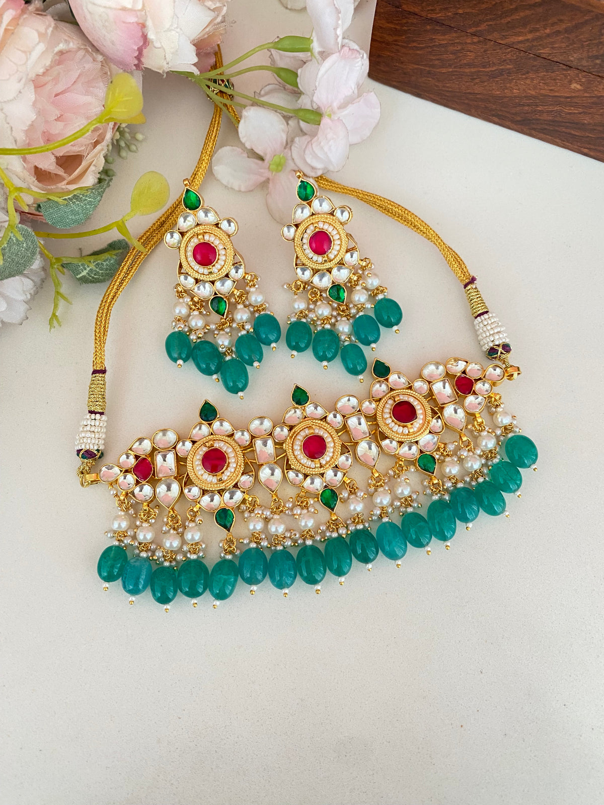 Gold plated Kundan choker Set