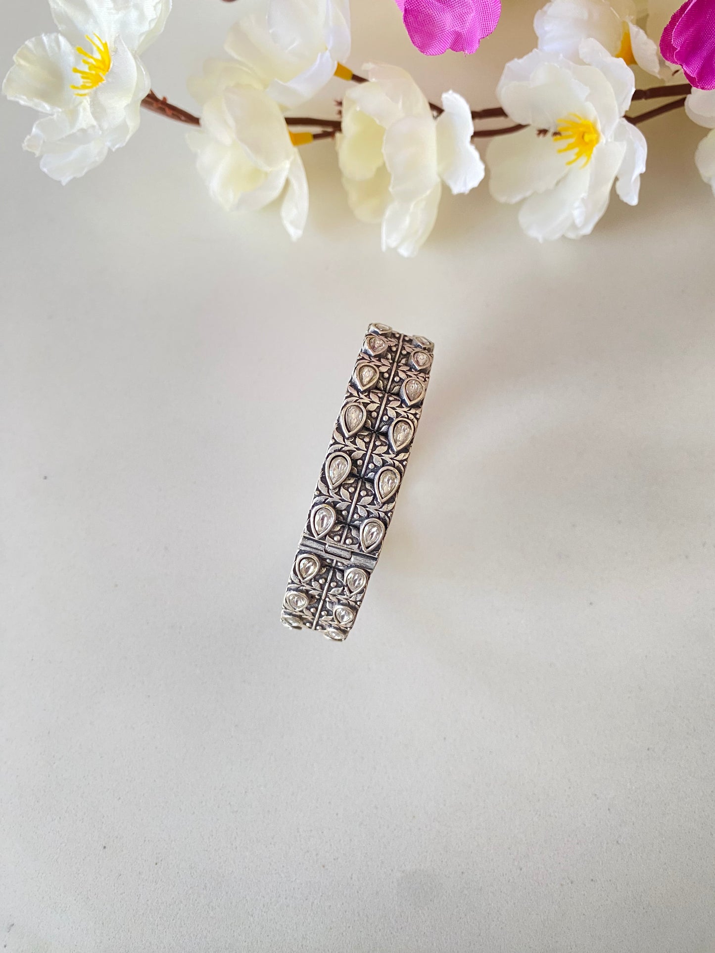Oxidised kada