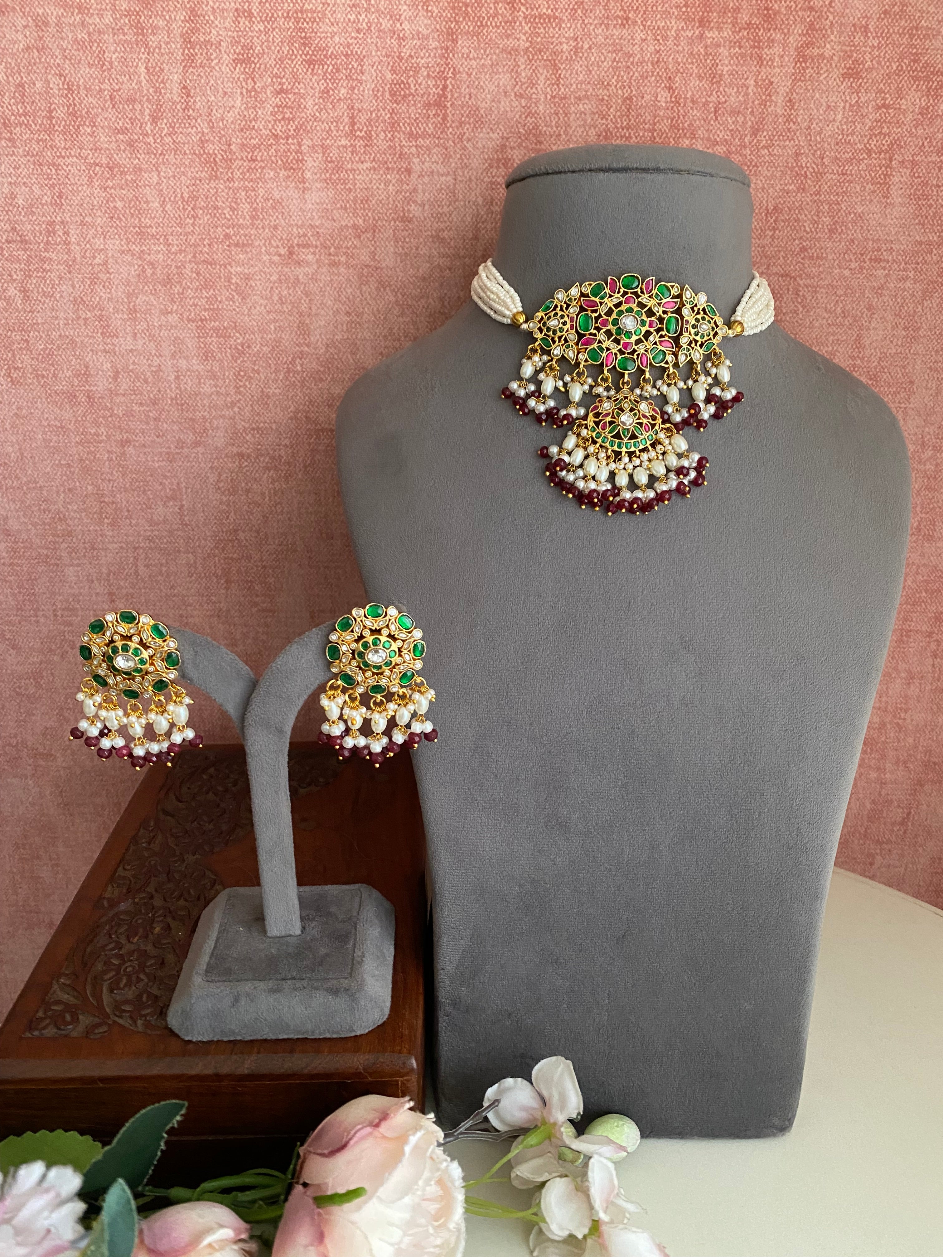 Gold plated Kundan Choker Set