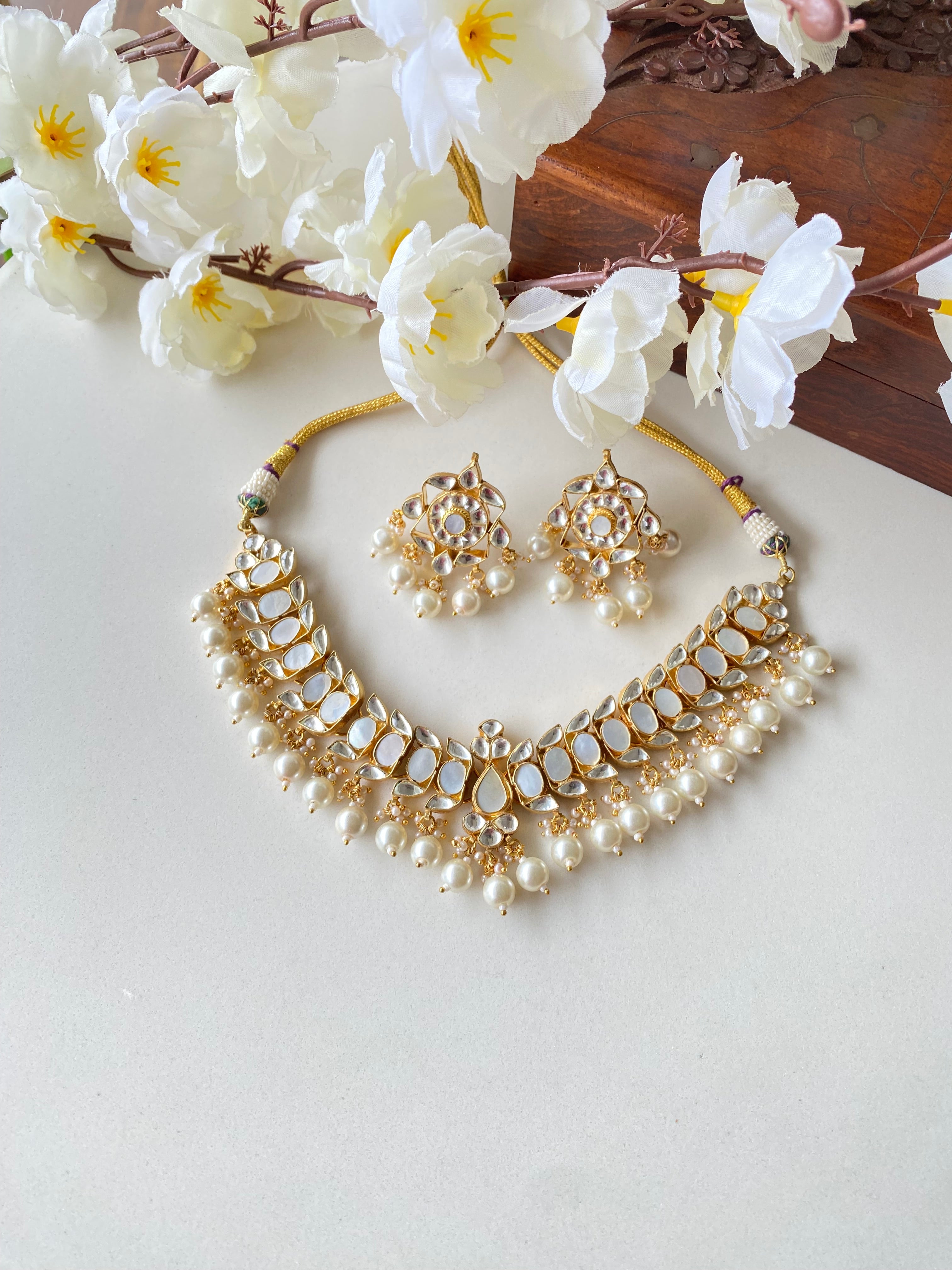 Mother Of Pearl Necklace set