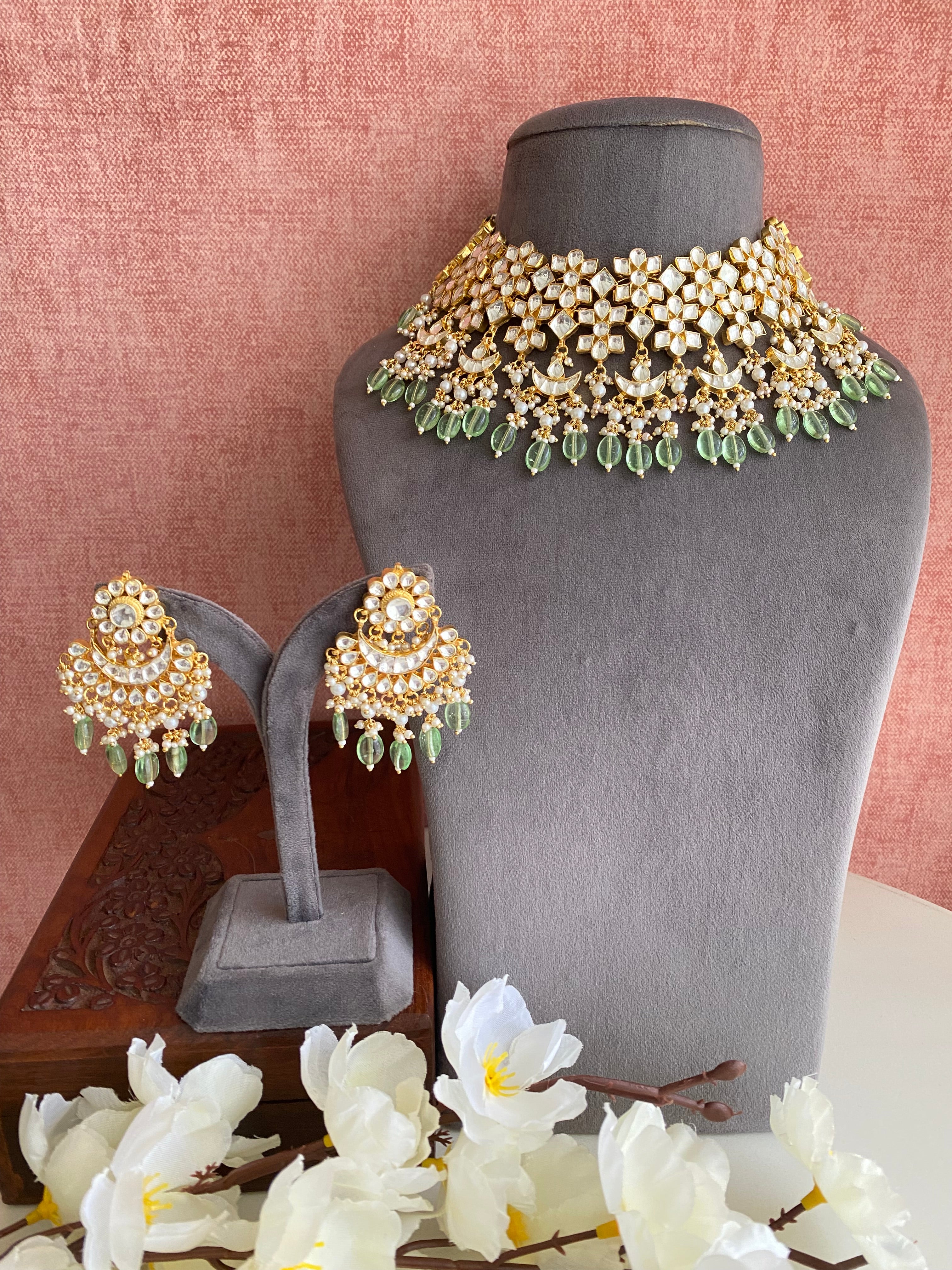 Gold plated Kundan Choker Set