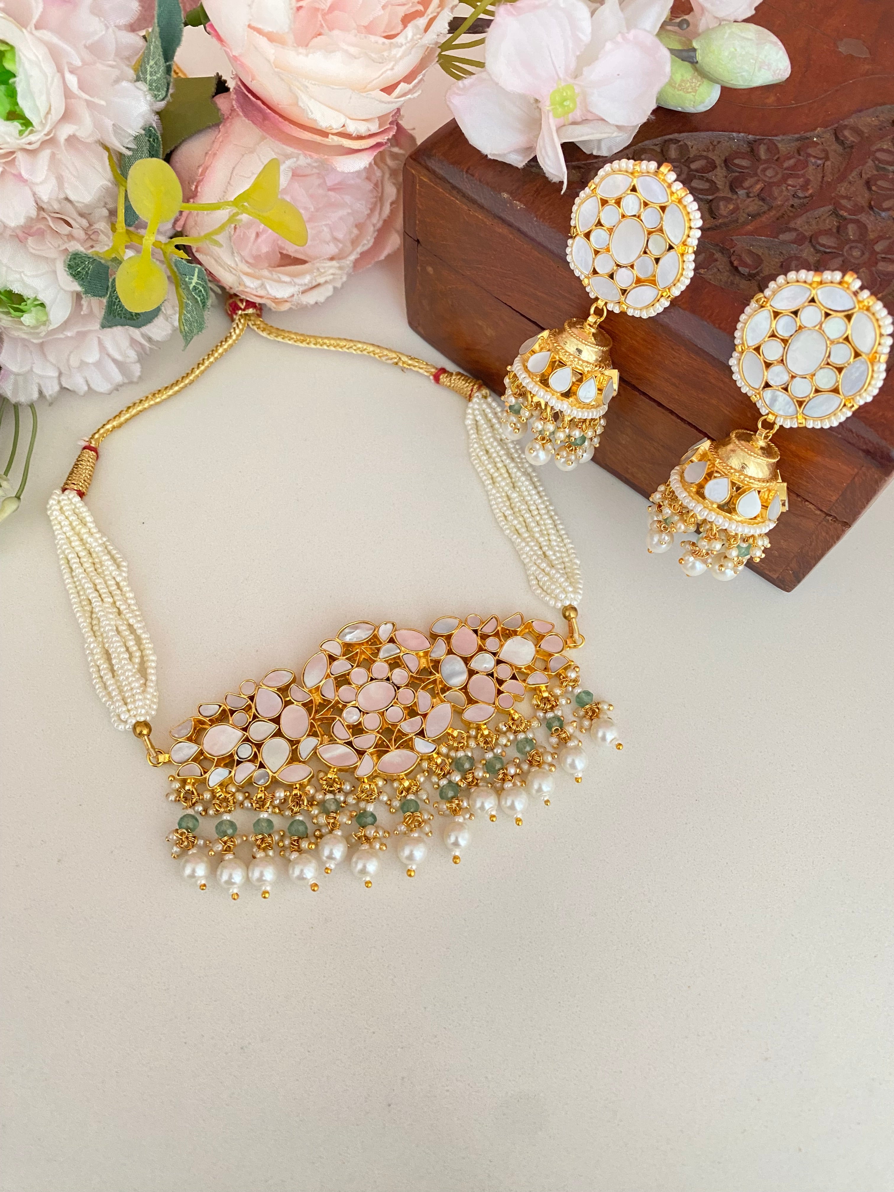 Mother of Pearl Choker Set