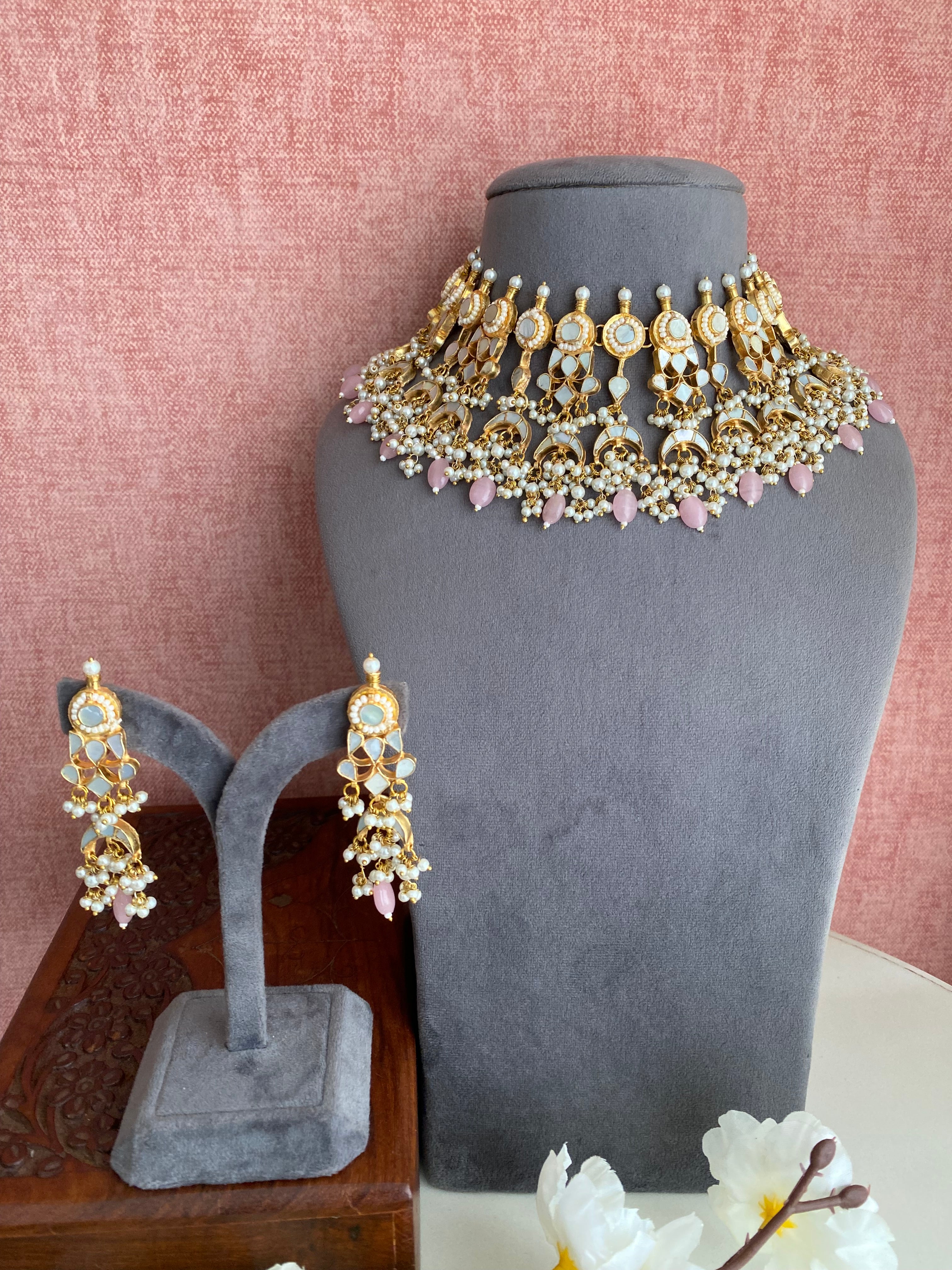 Mother Of Pearl Necklace Set