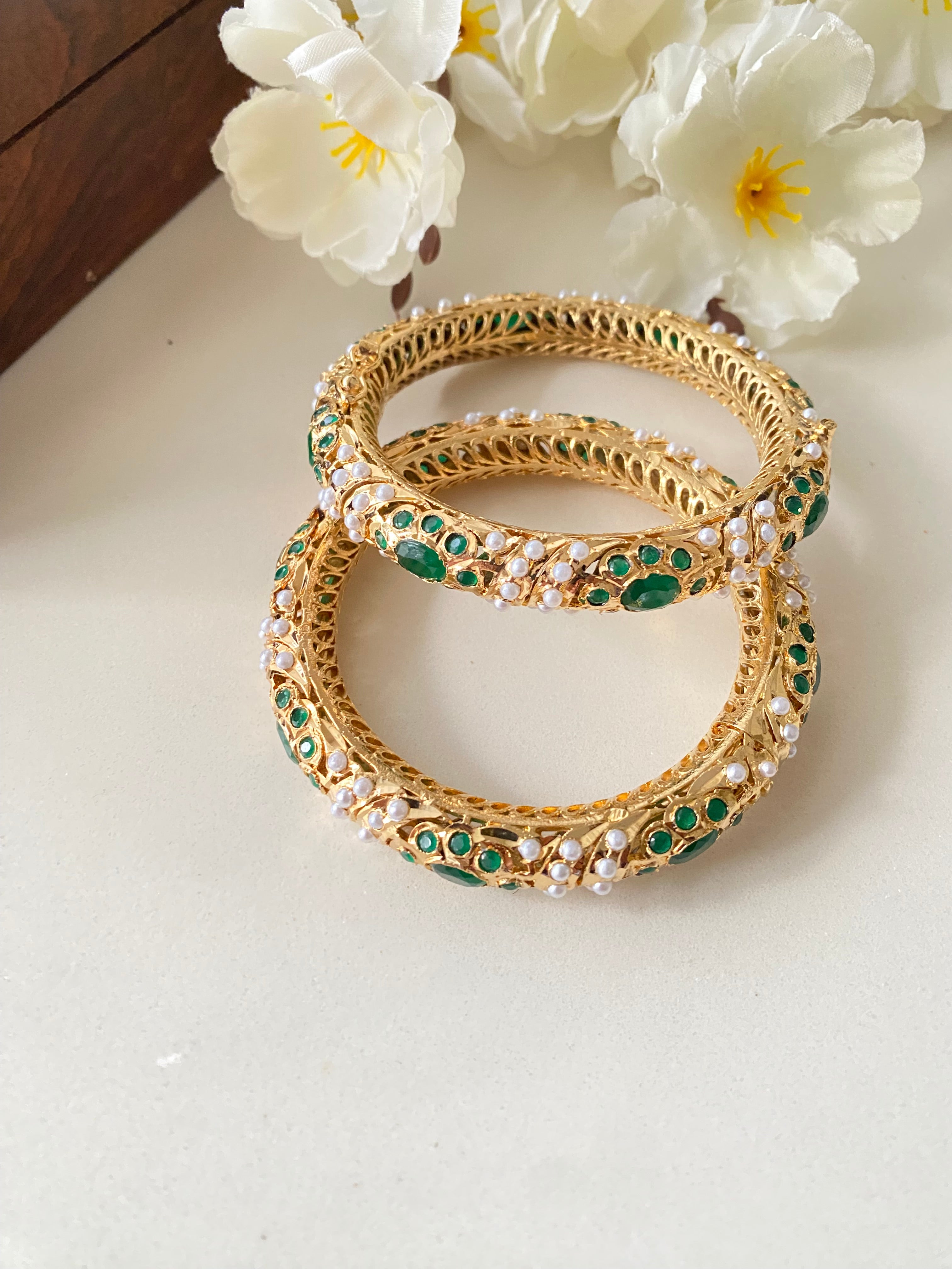 Amritsari Jadau Gold Plated Green Bangles