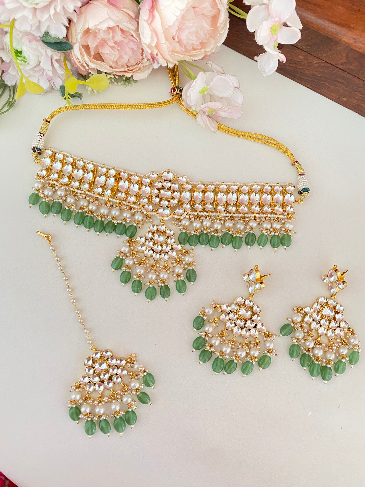 Gold plated Kundan choker Set