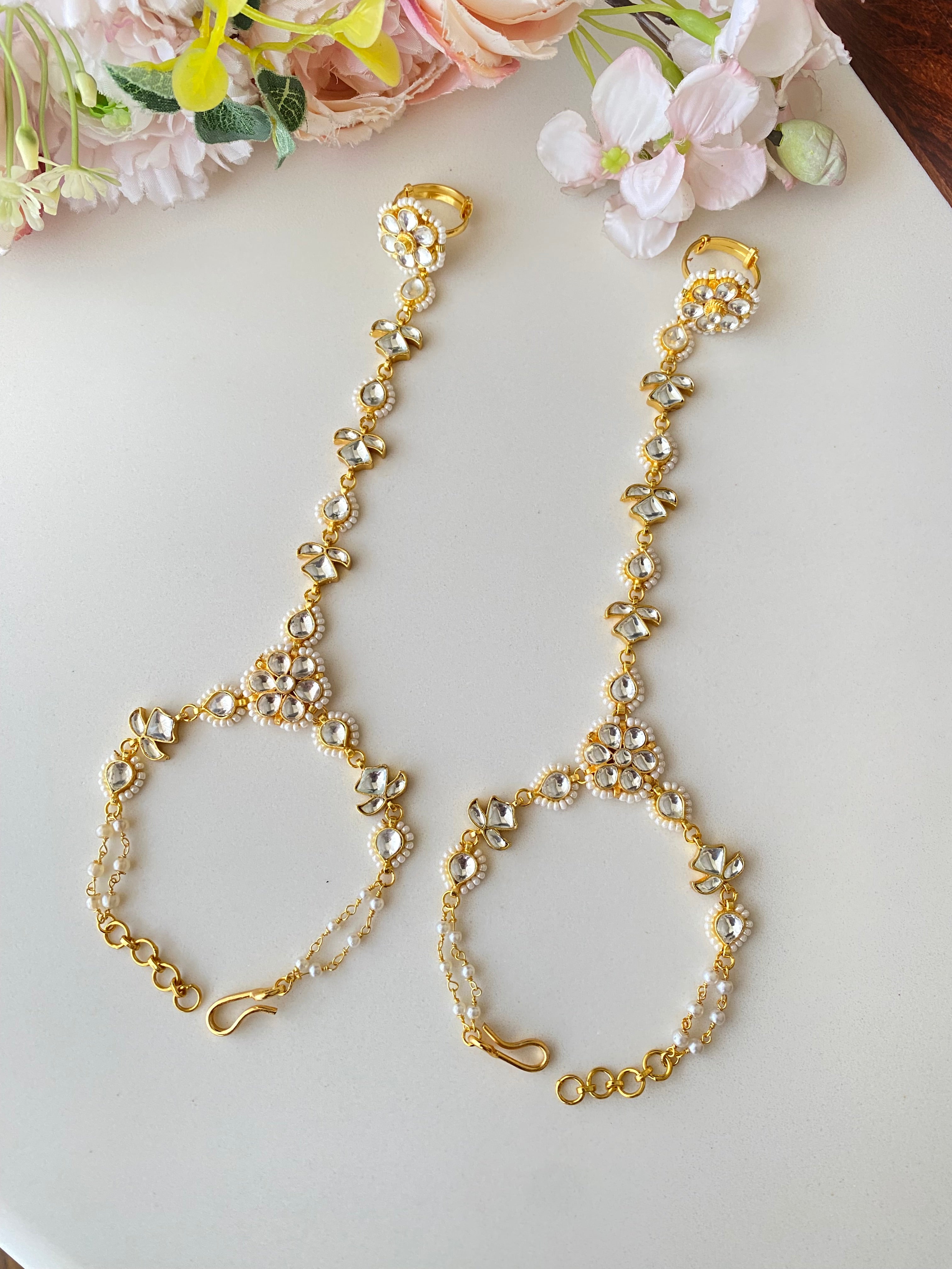 Kundan Pearl Hathphool