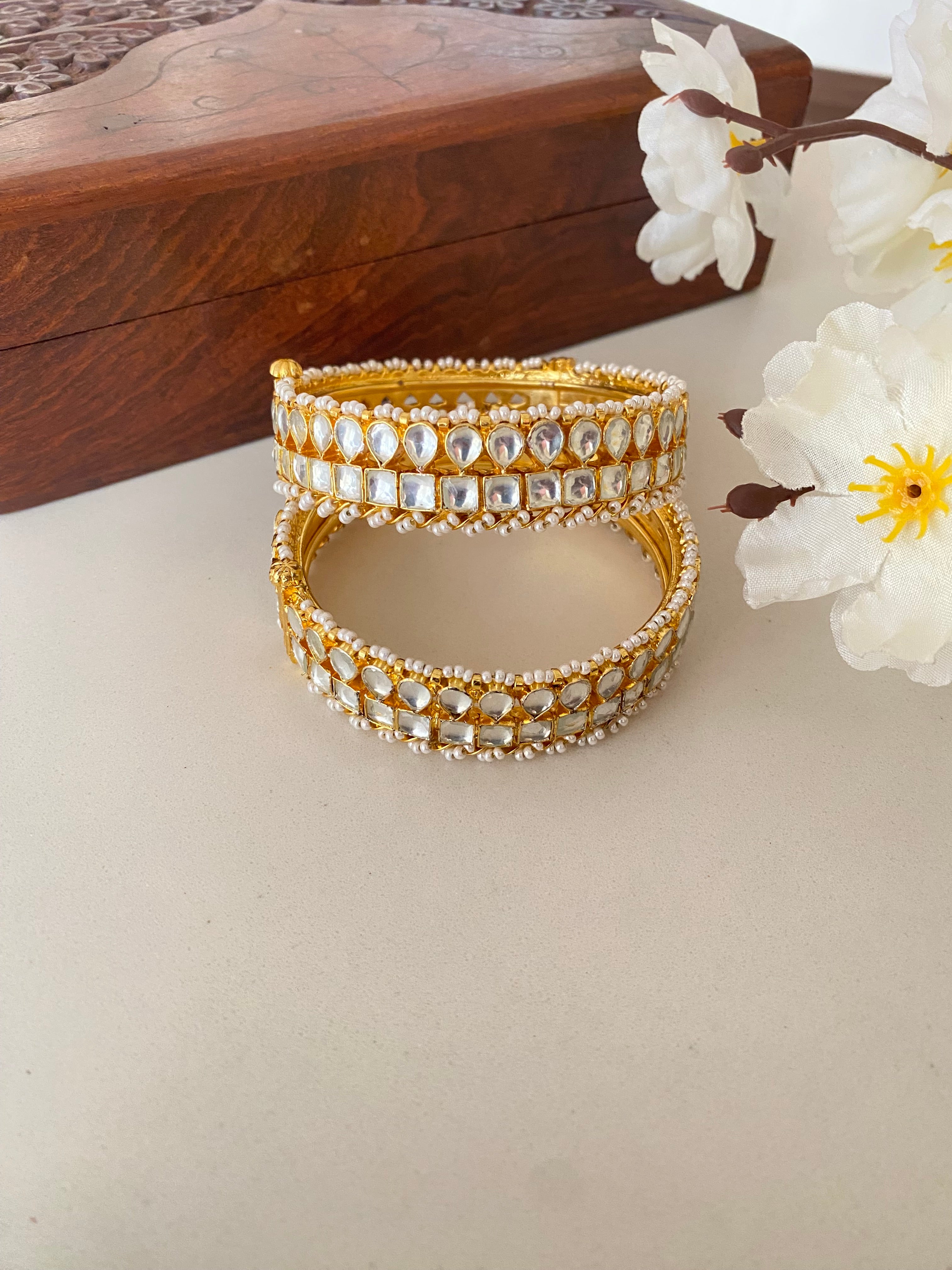 Gold plated Kundan Bangle