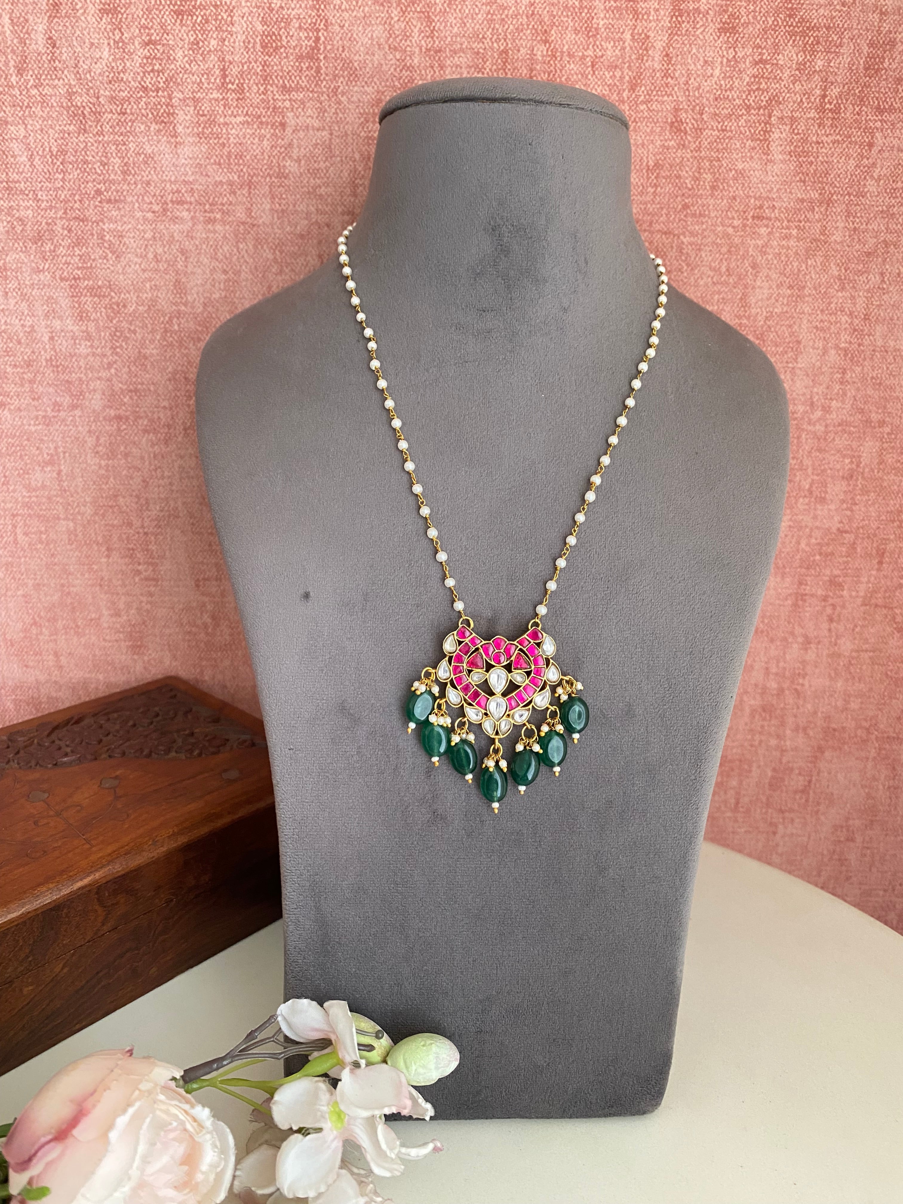 Gold plated Pink Kundan Pendant Set
