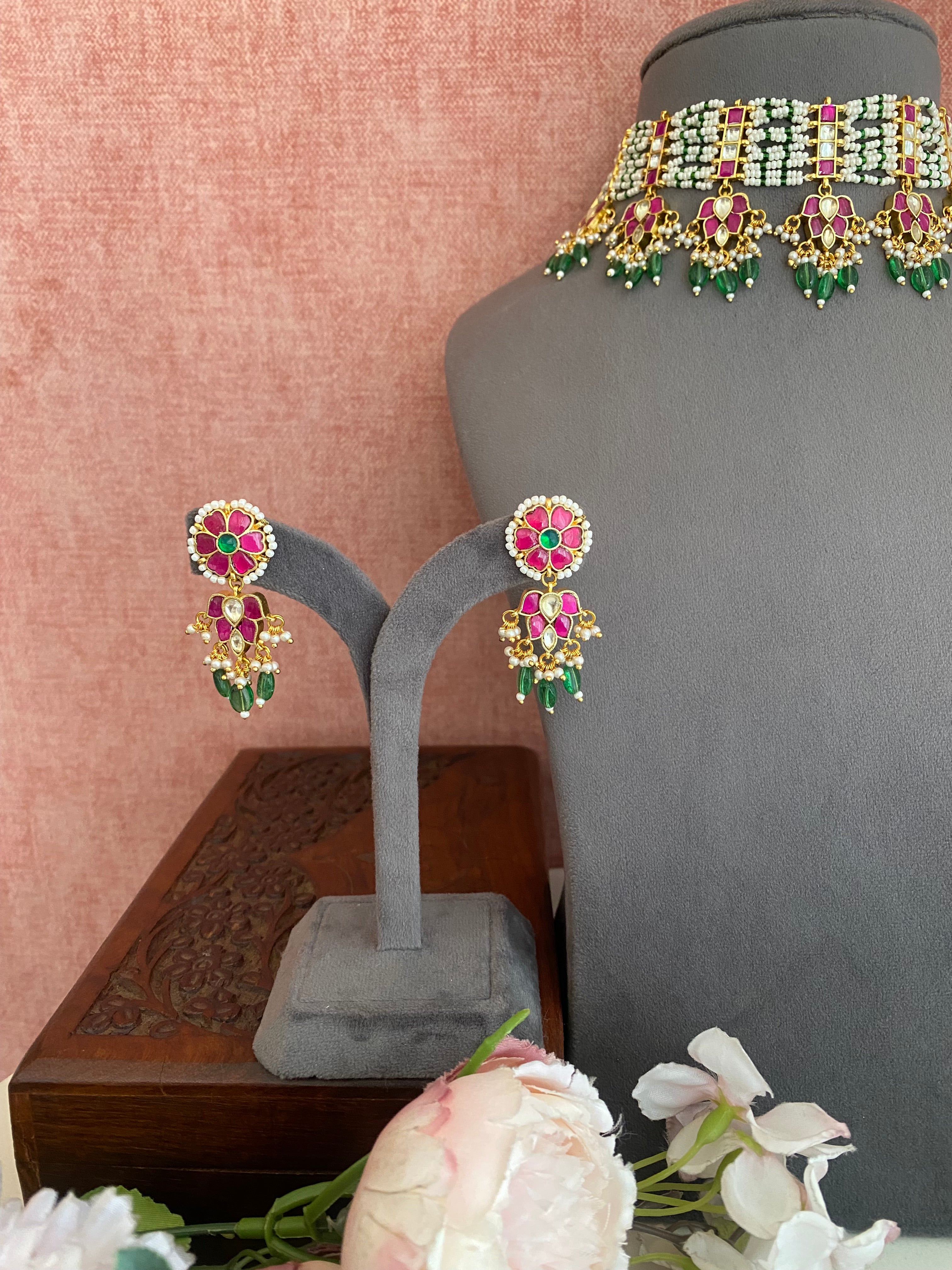 Gold Plated Pink kundan Choker set