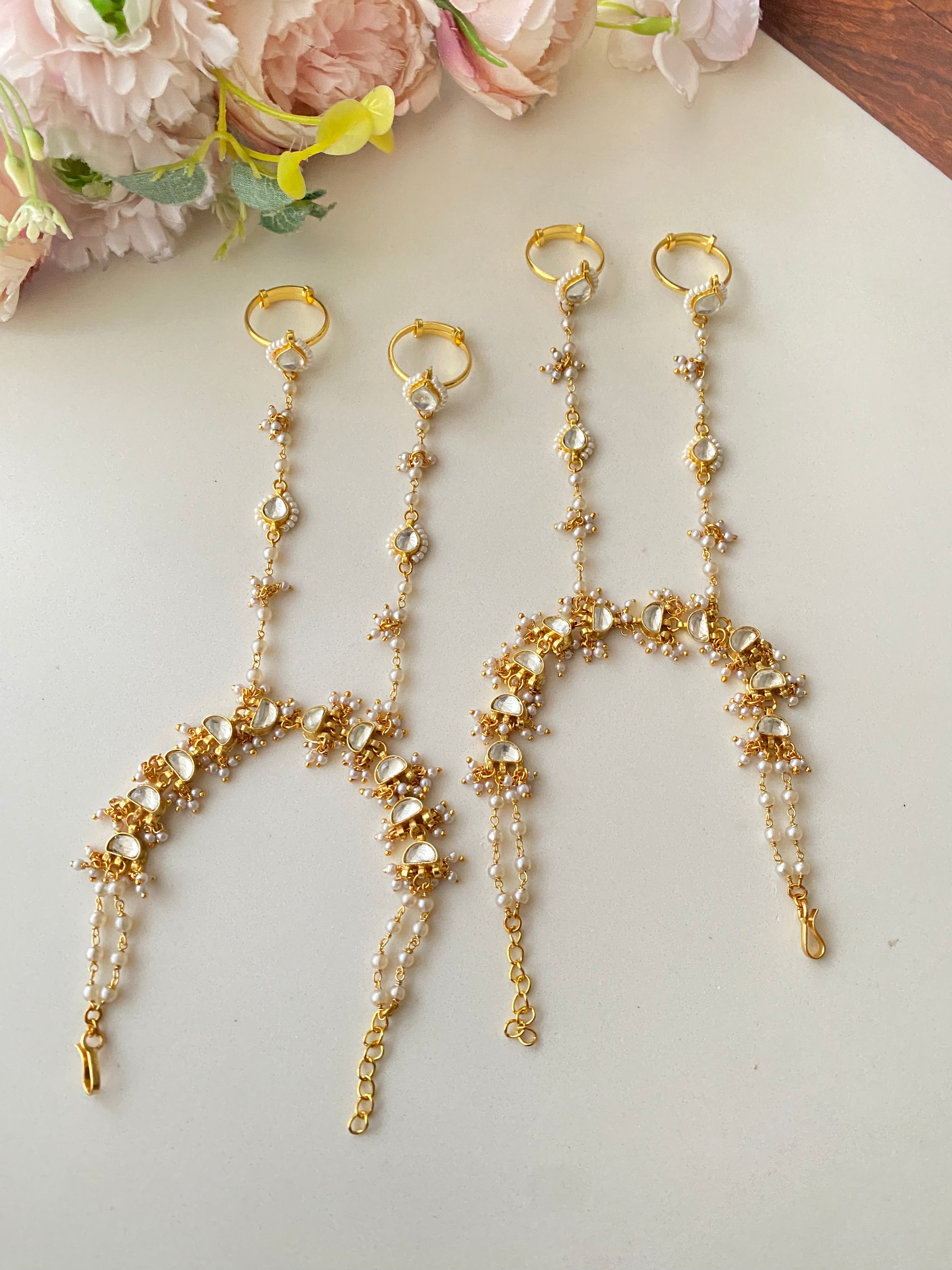 Gold plated Kundan double Finger Hathphool