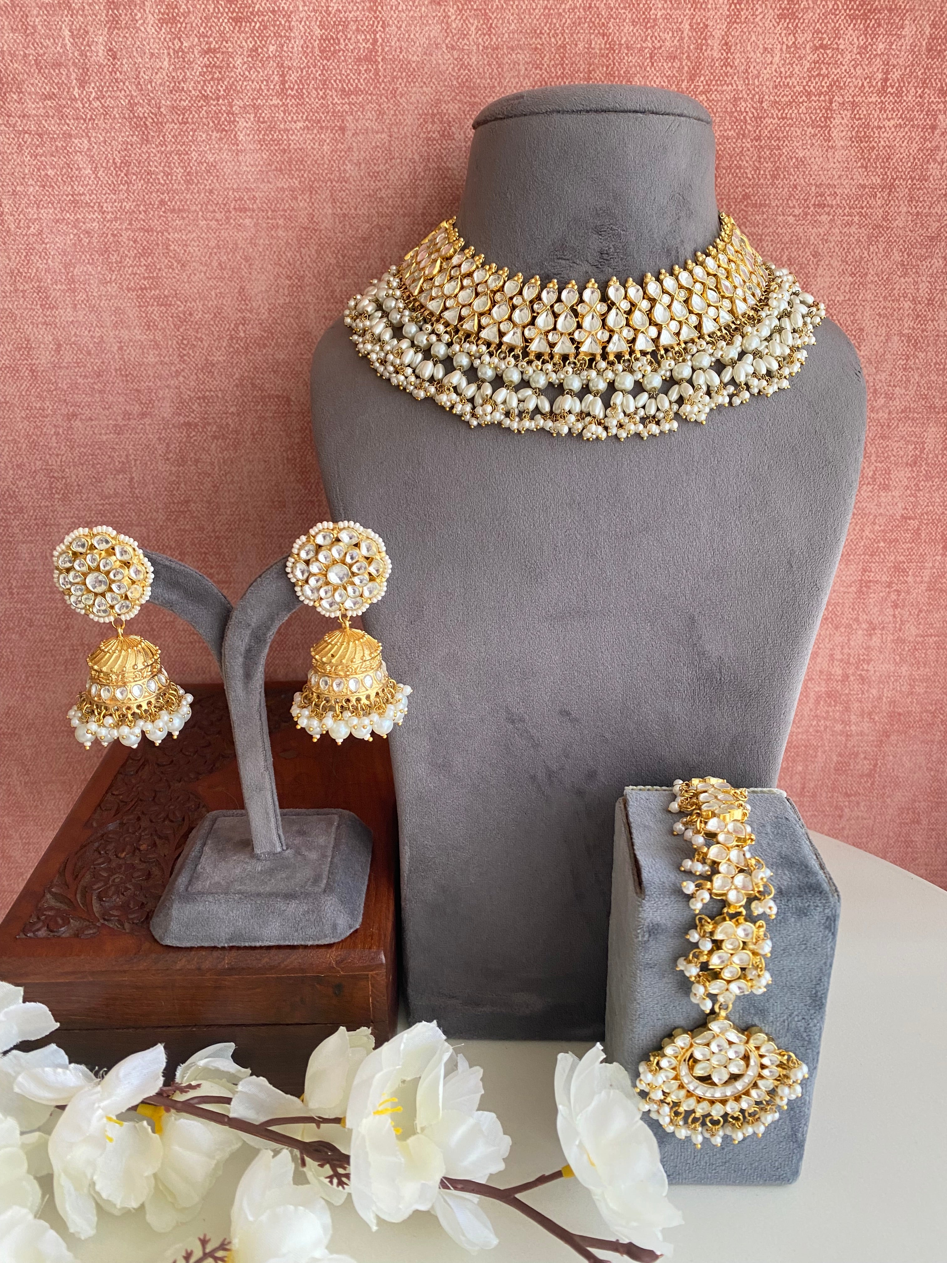 Gold plated Kundan Necklace Set