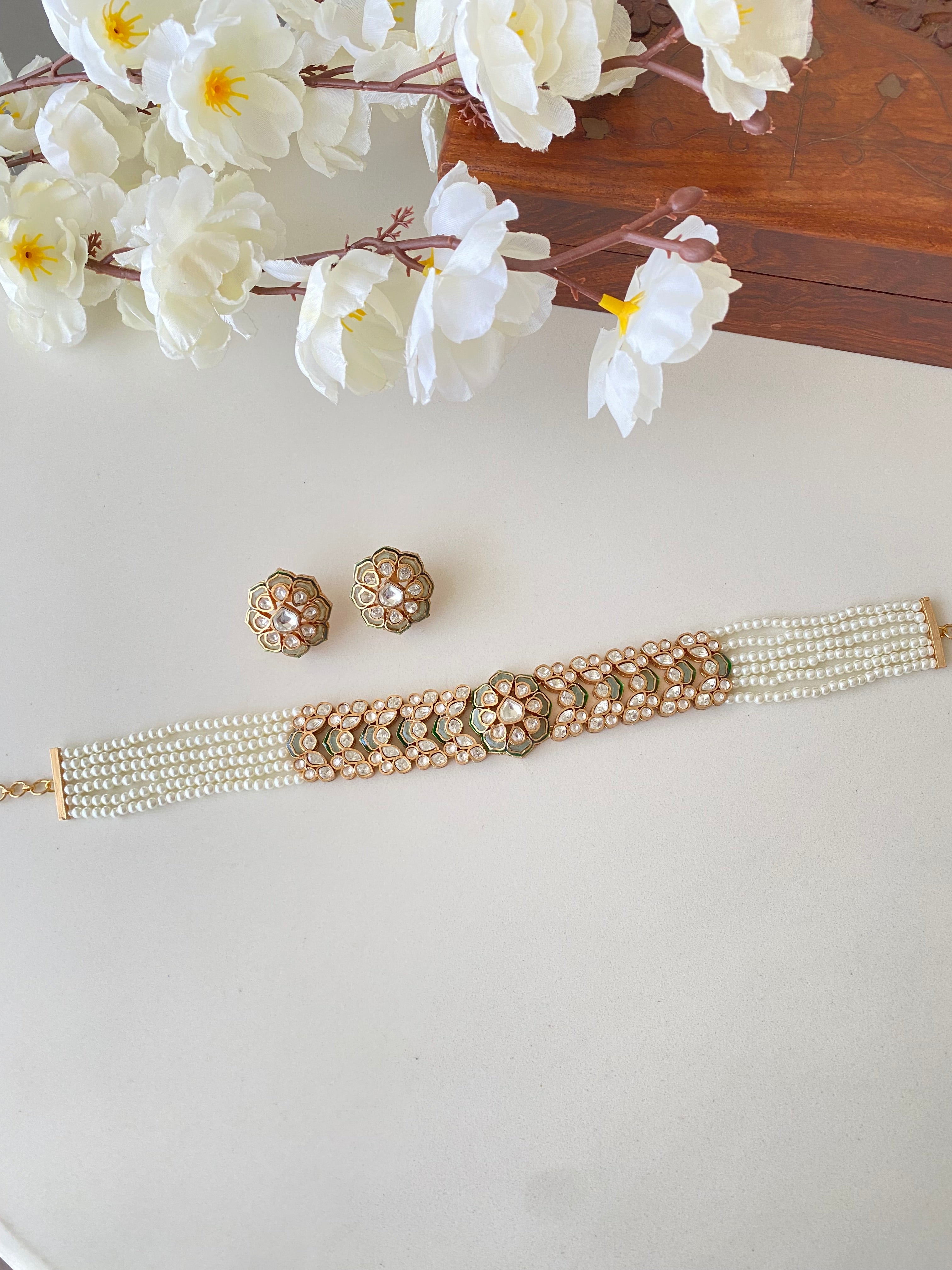 Gold plated Moissanite Mint Choker set