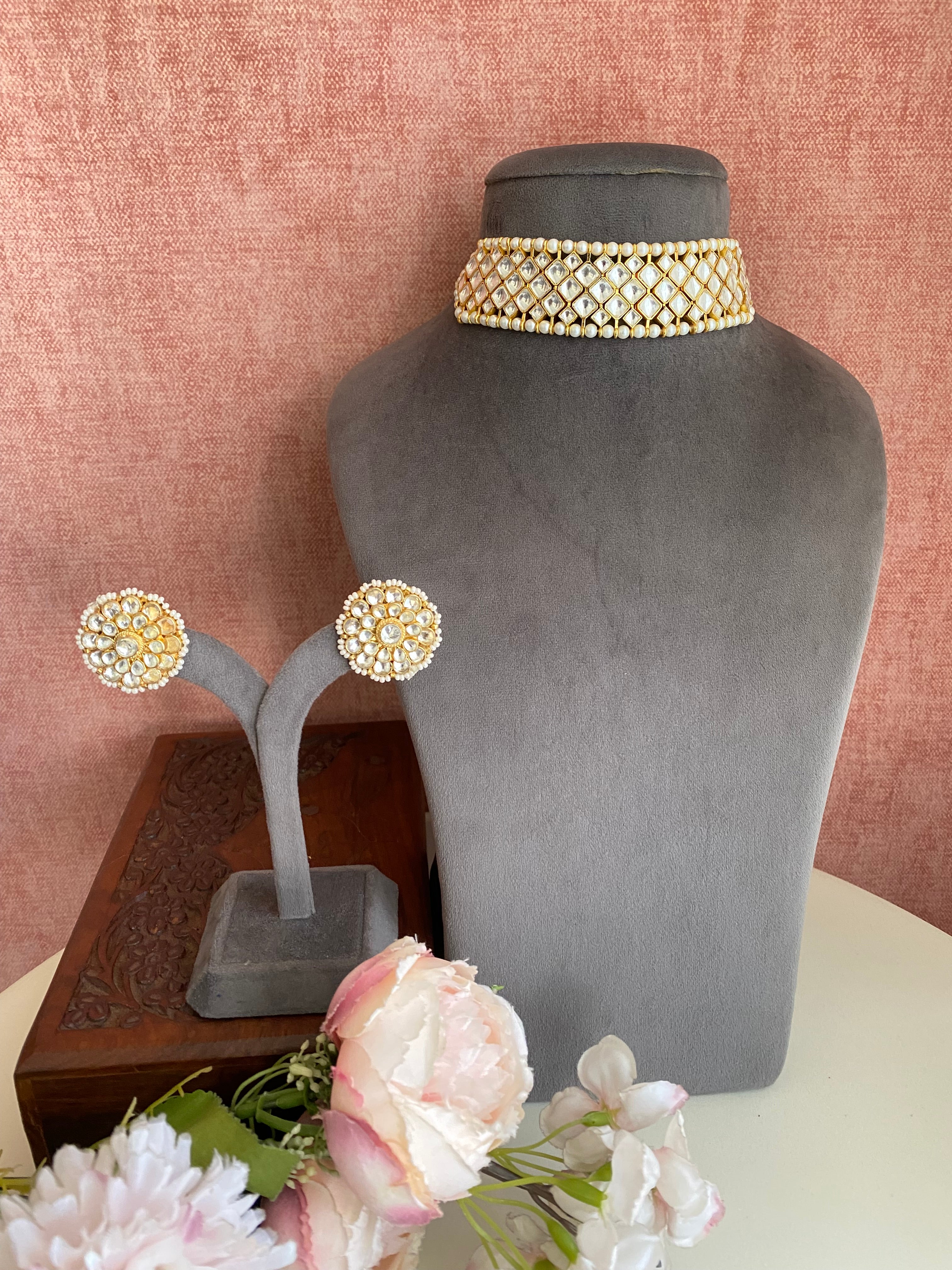 Gold Plated kundan Choker set