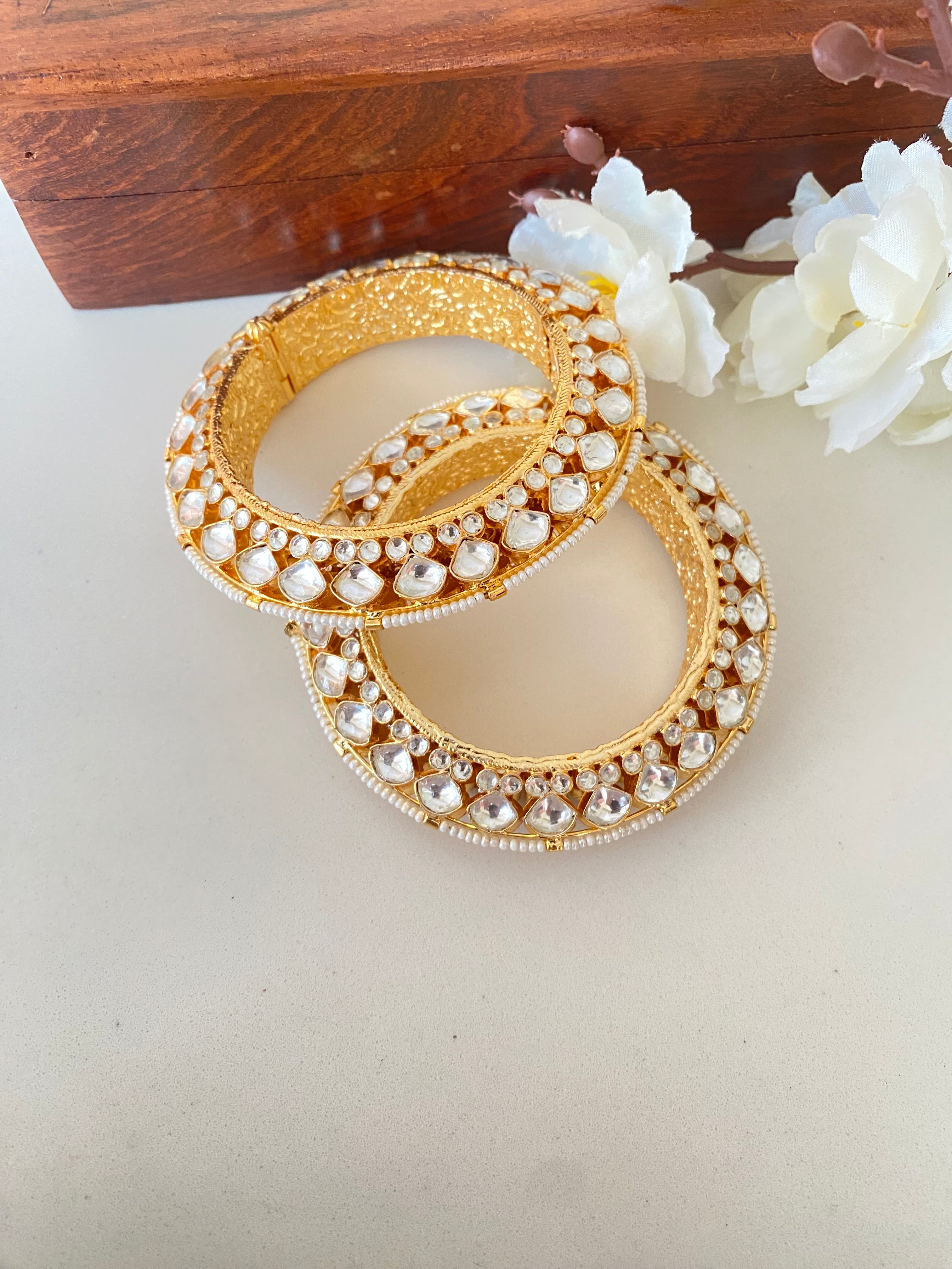 Gold plated Kundan Bangle in pearl detailing