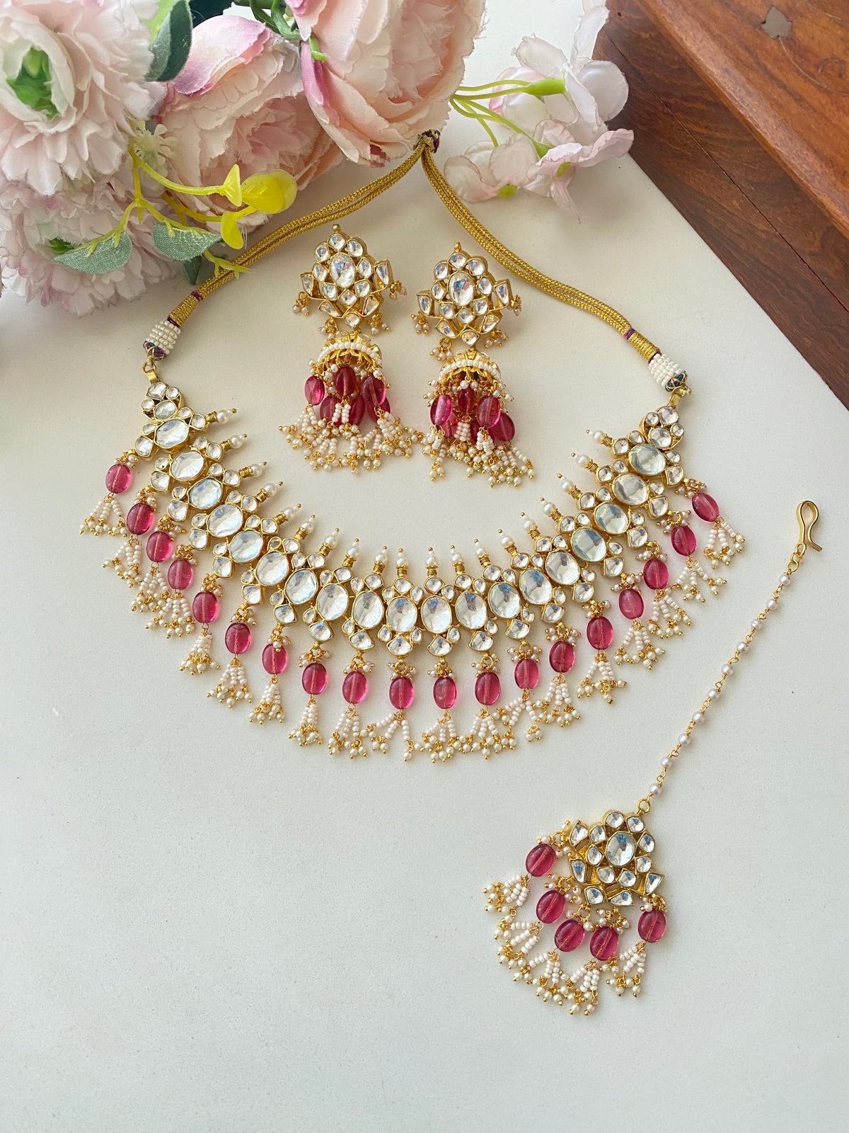 Gold plated Kundan choker Set