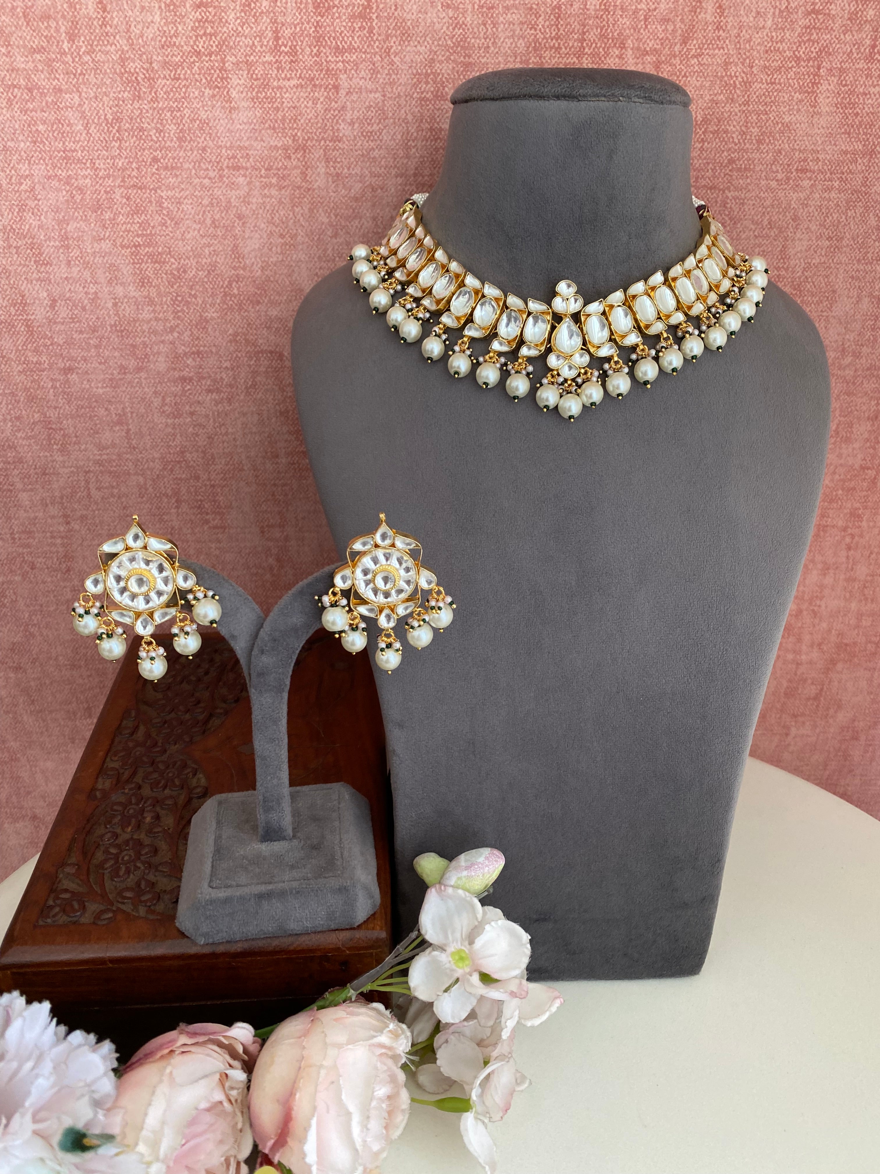 Gold plated Kundan Choker Set