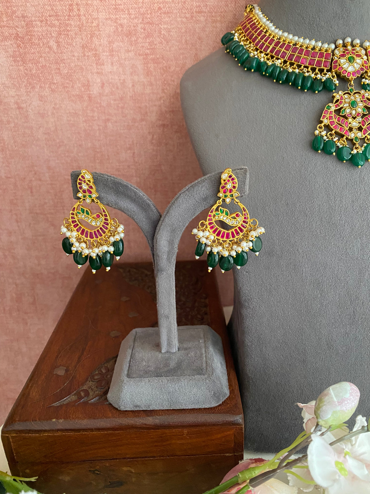 Gold plated Kundan Necklace Set