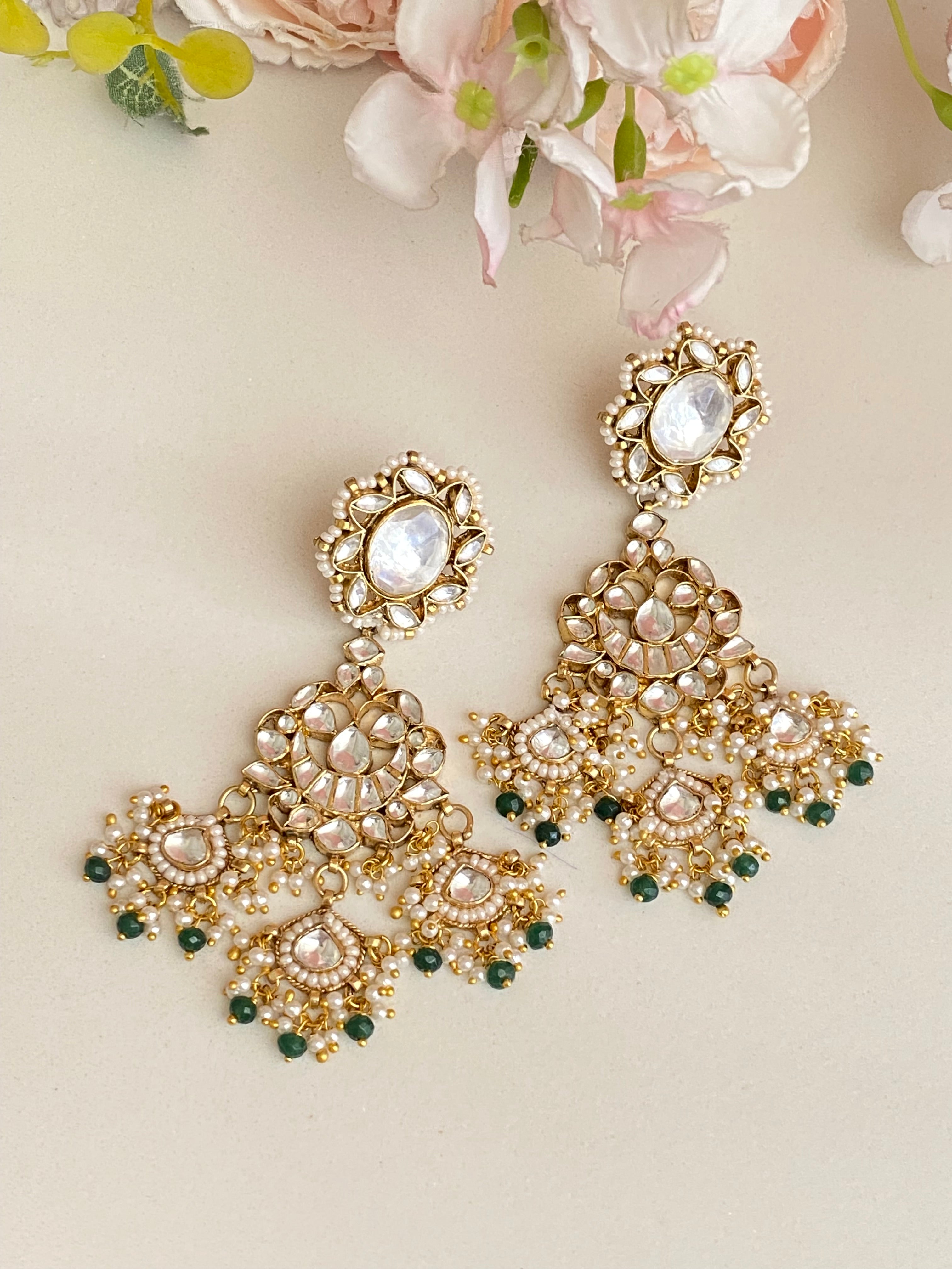 Gold plated Kundan earring