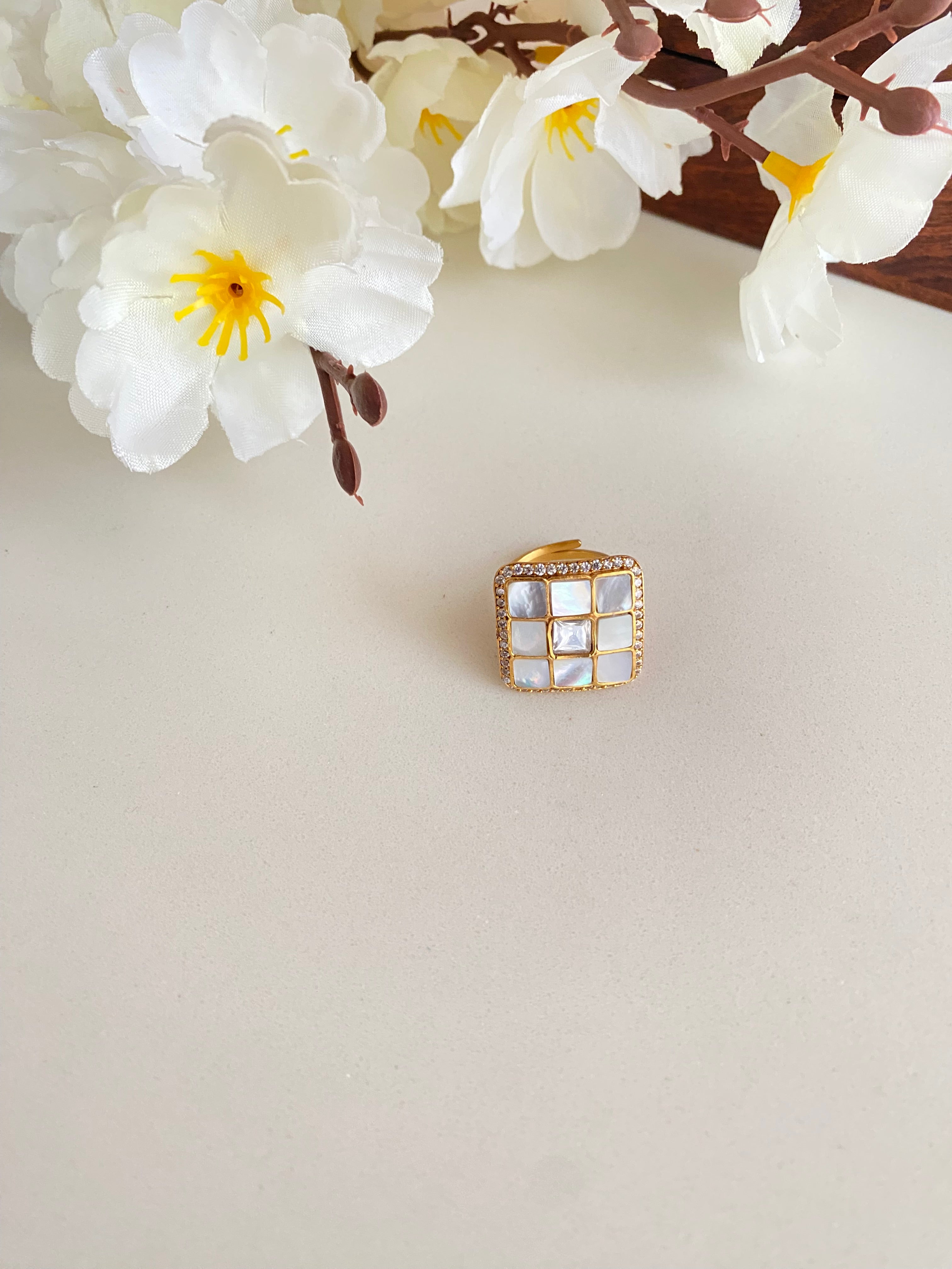 Mother of pearl Ring