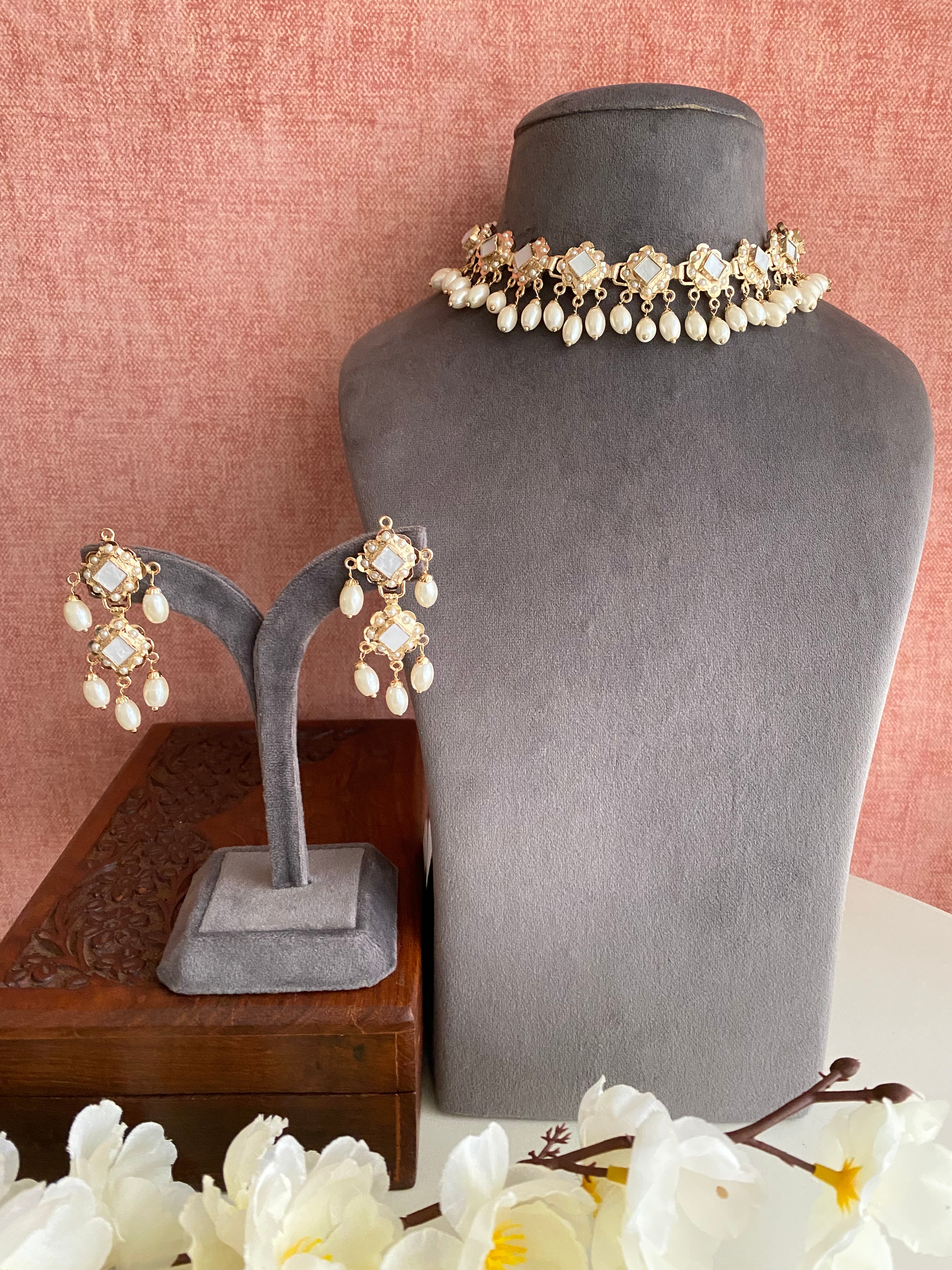 Amritsari jadau Mother of Pearl stone choker set