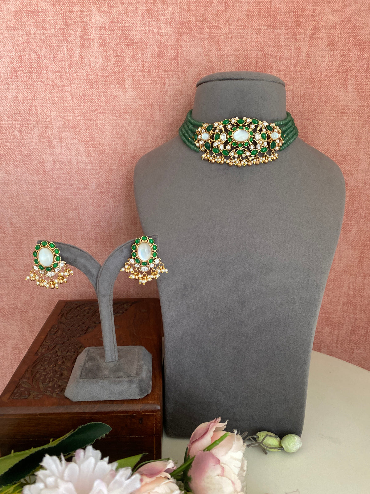 Gold plated Mossanite Green choker Set