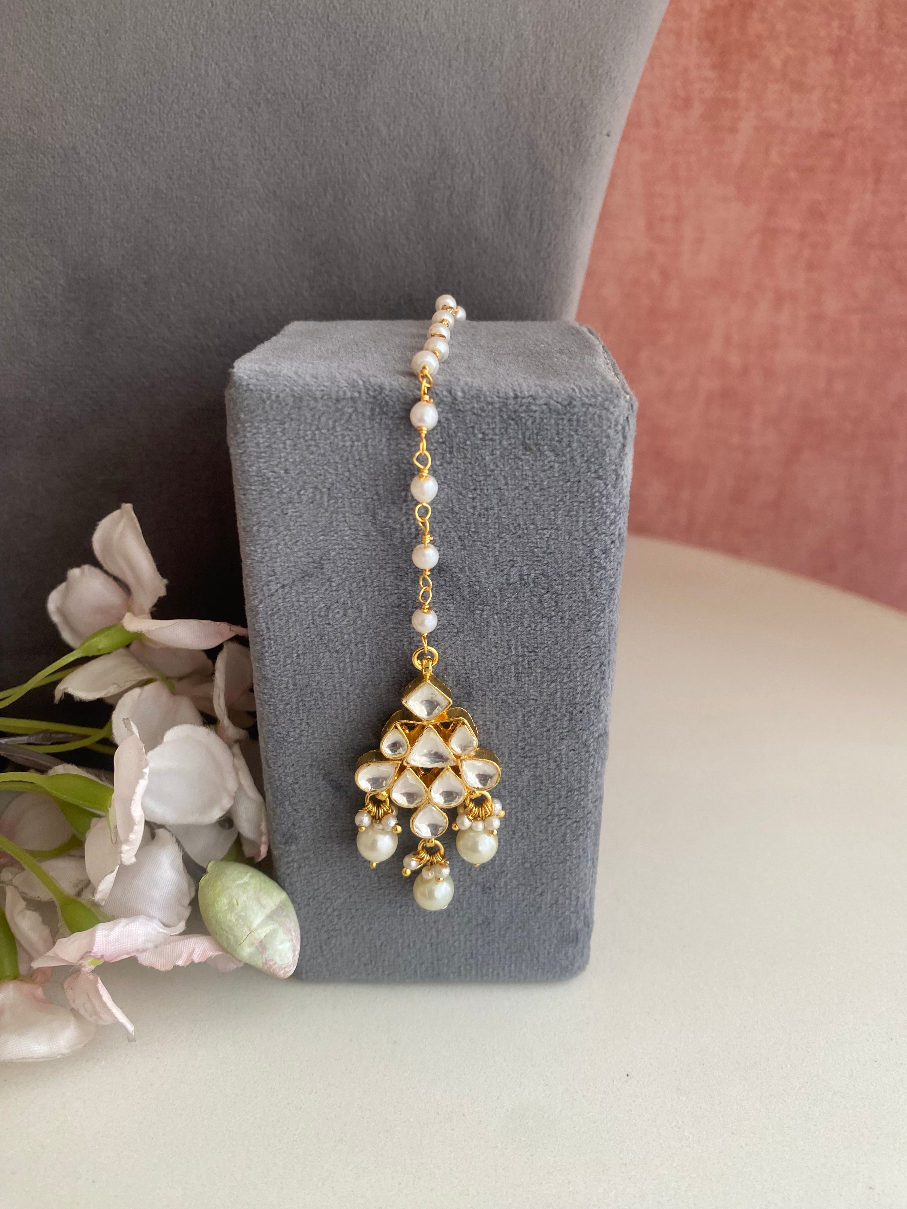 Gold plated Kundan Choker Set