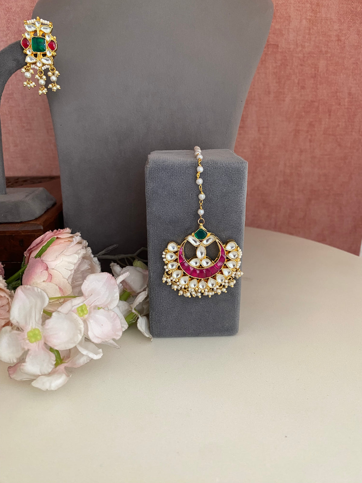 Gold plated Kundan choker Set with Tikka