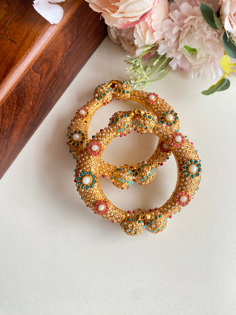 Multicolour bangles