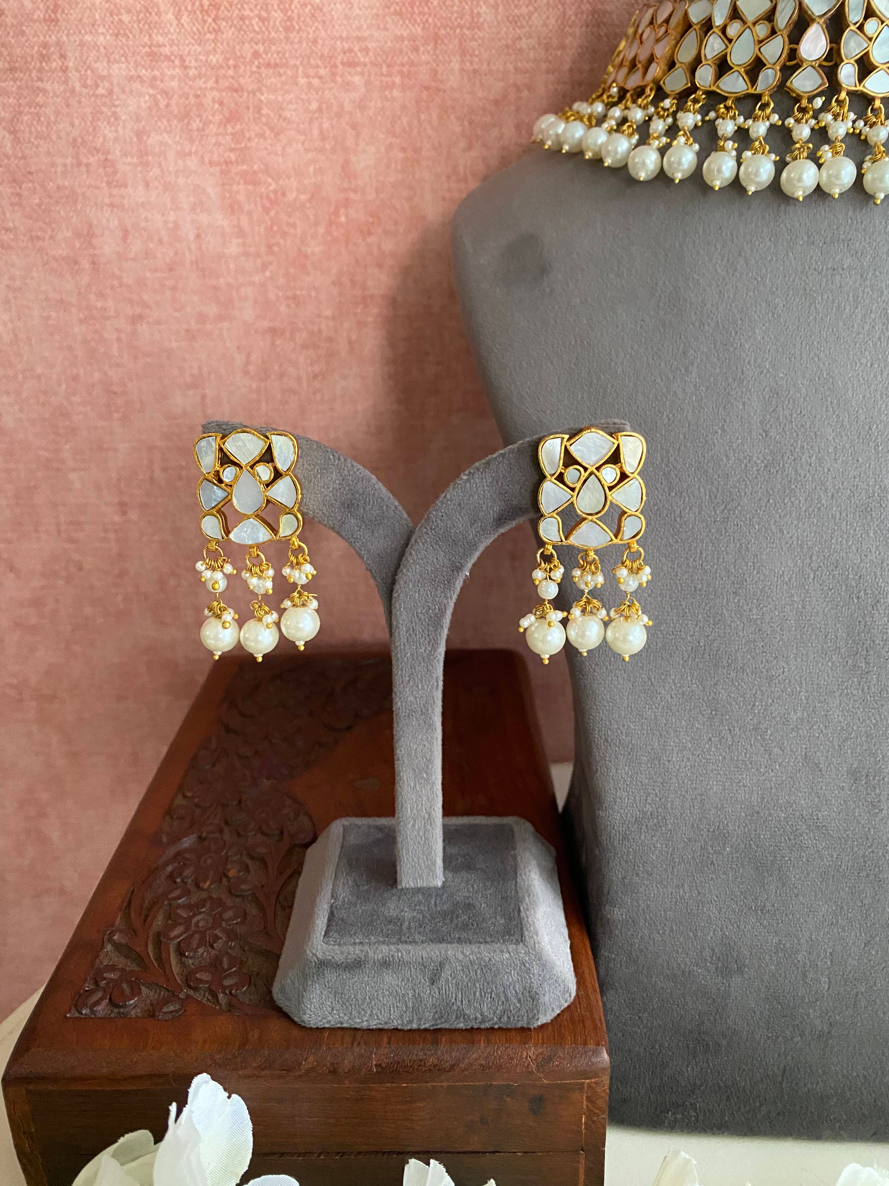 Mother of Pearl Choker set