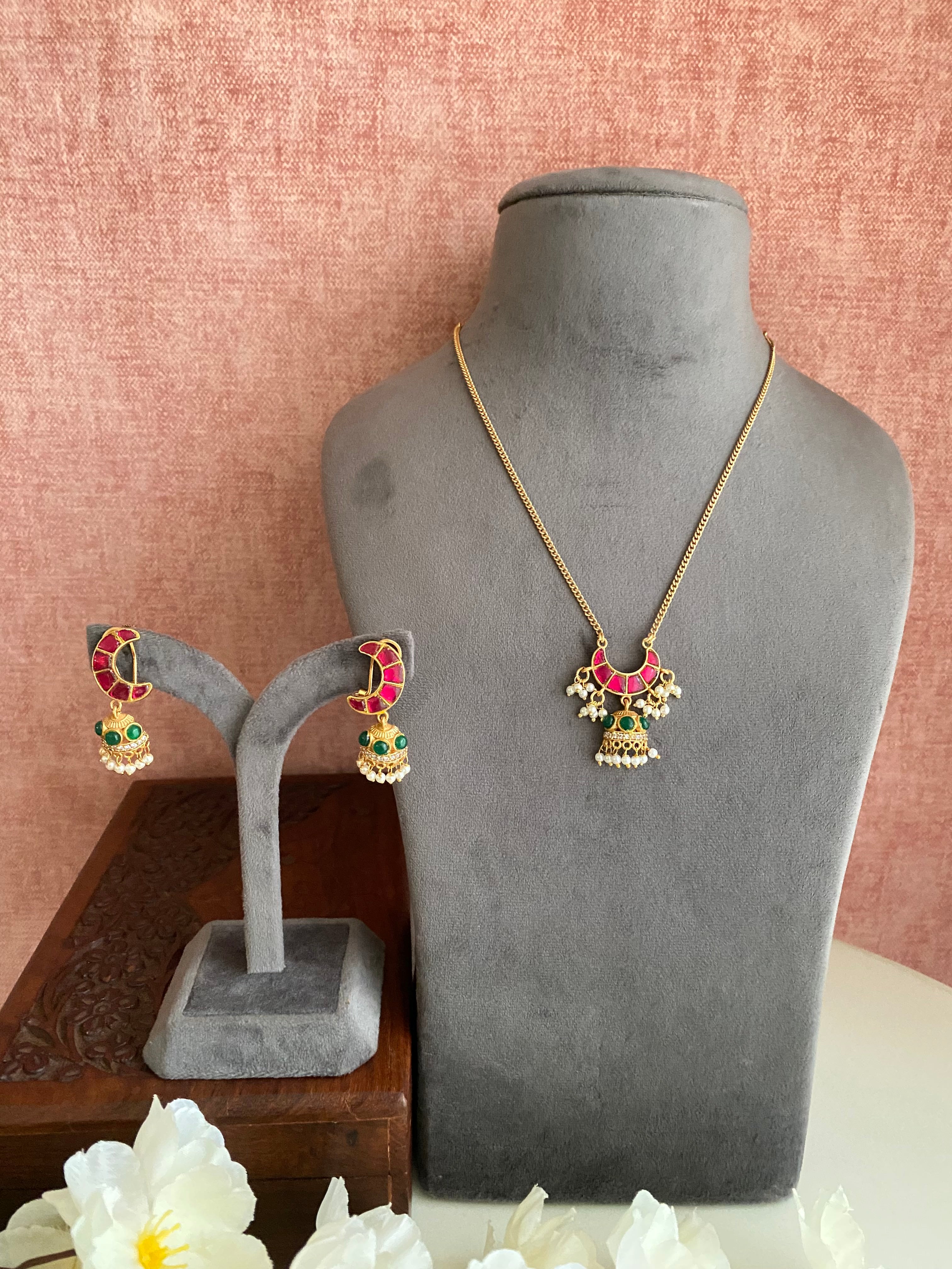 Gold plated Moissanite pendant Set