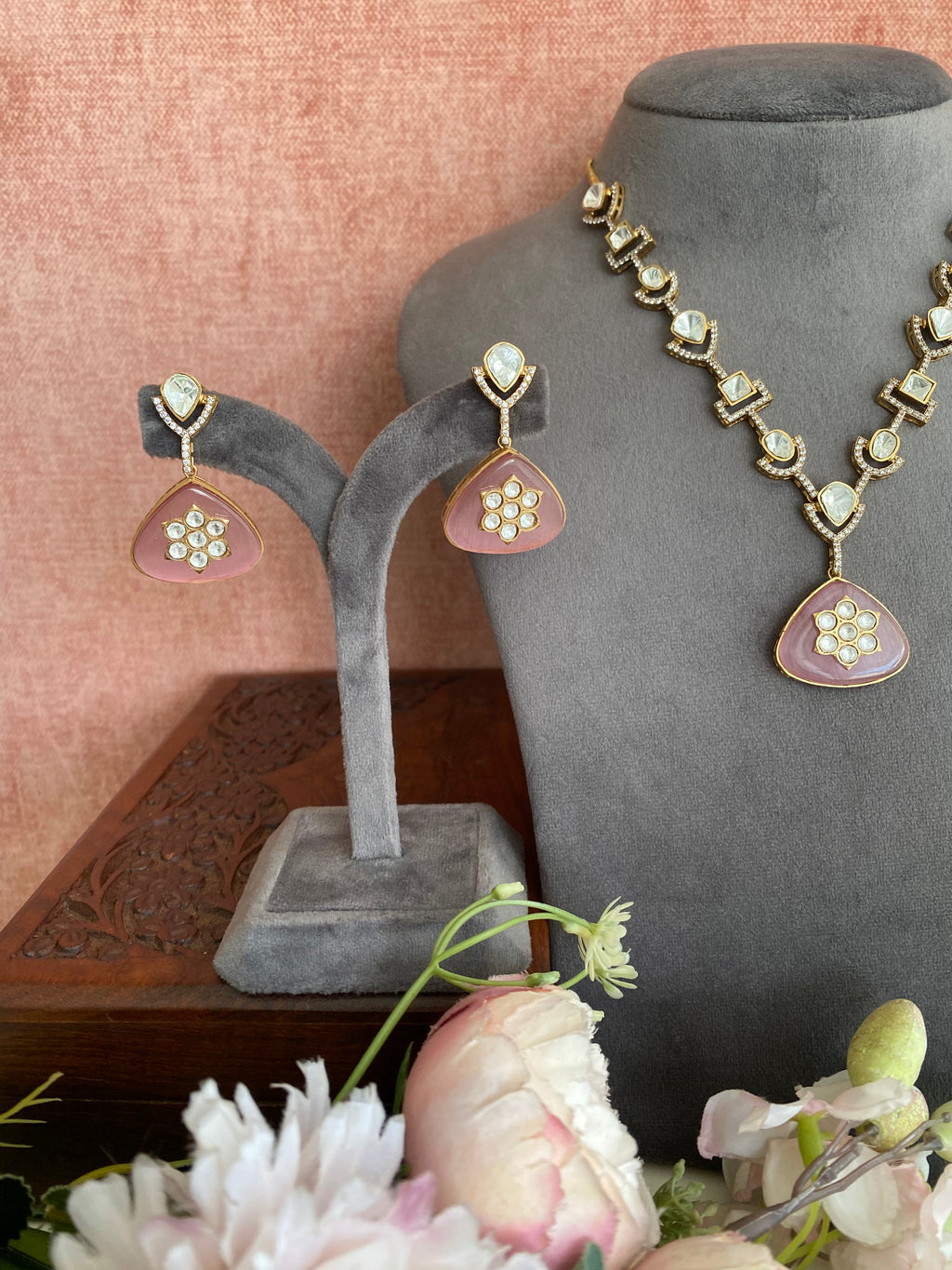 Pink Stone Necklace set