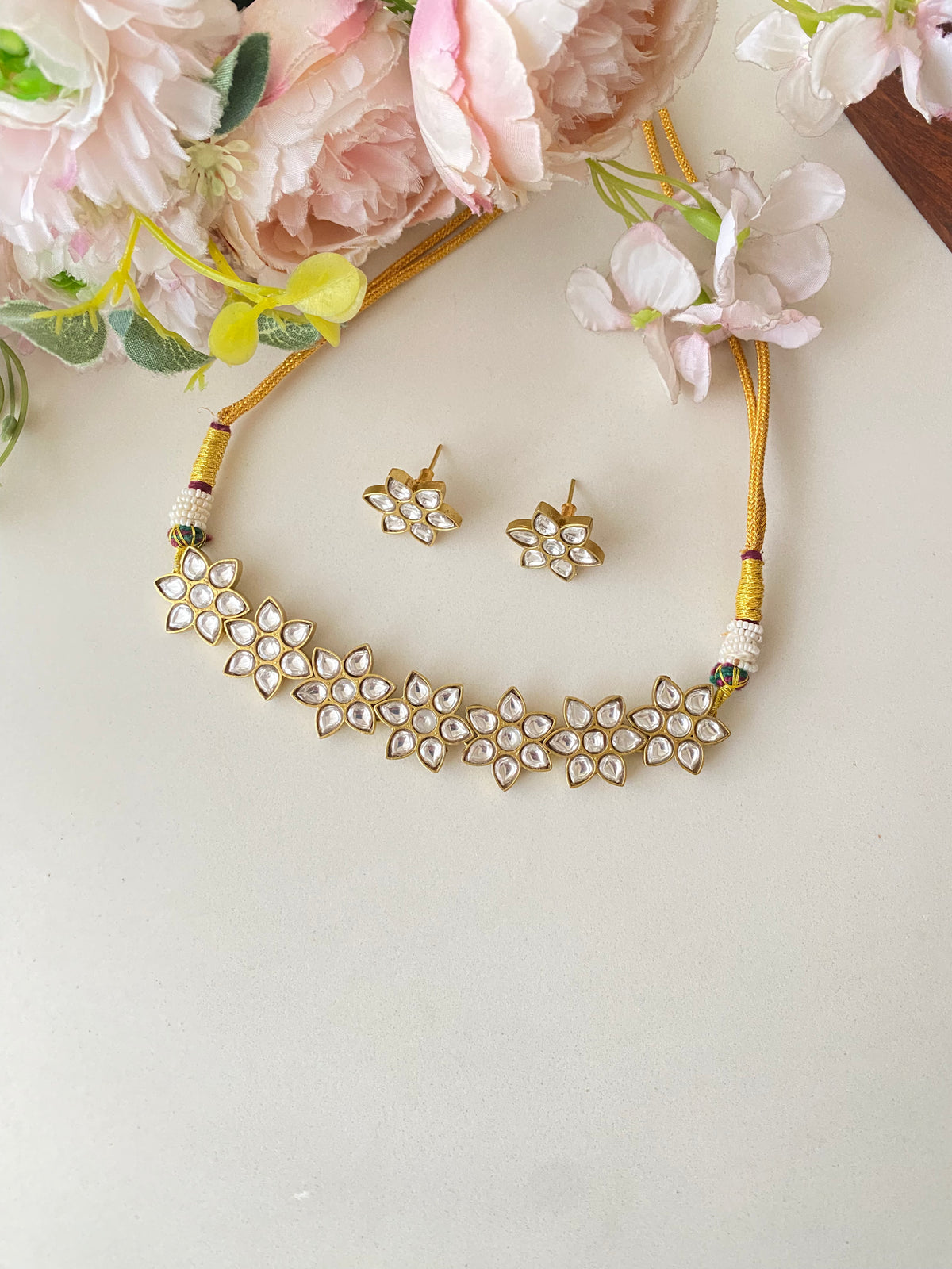 Gold plated Kundan choker Set