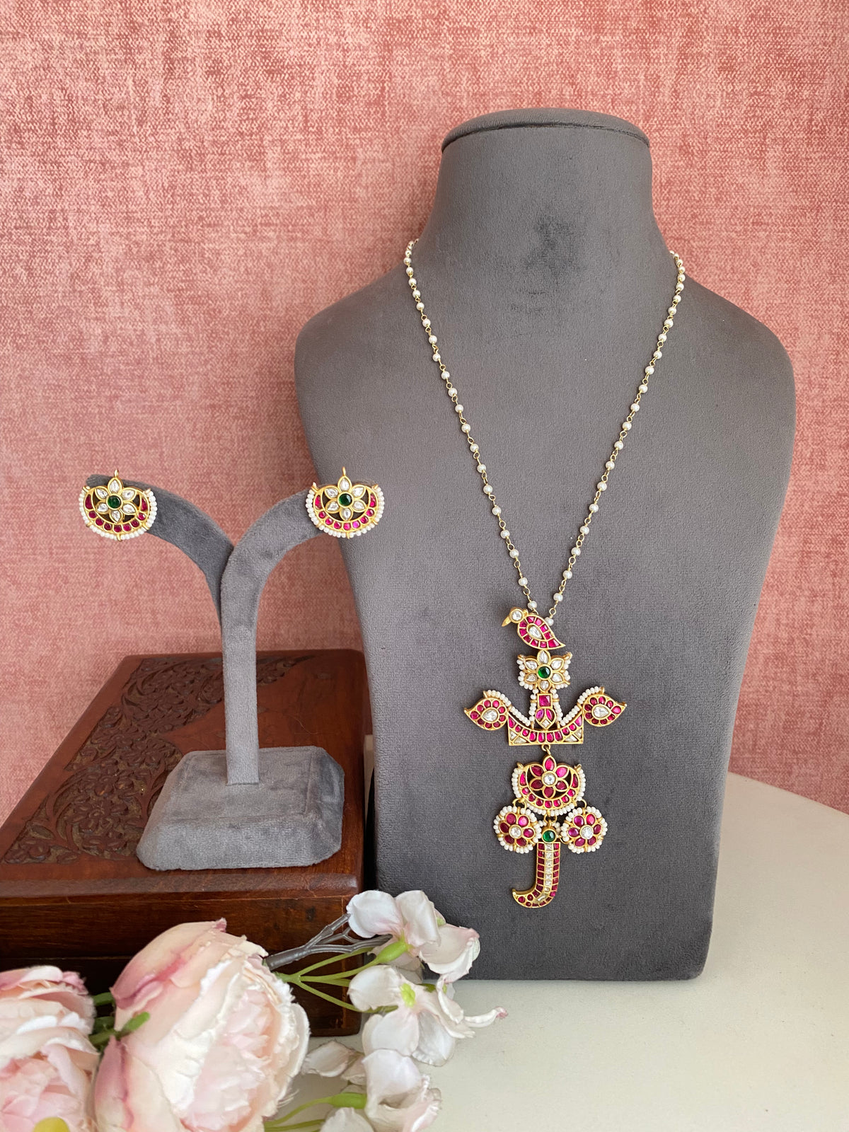 Gold Plated Kundan Long Pendant Set