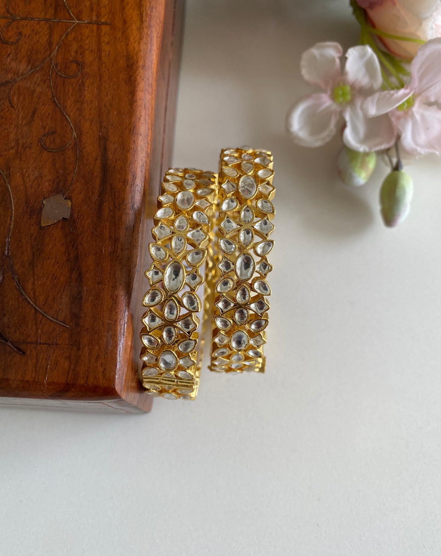 Gold plated Kundan Bangle