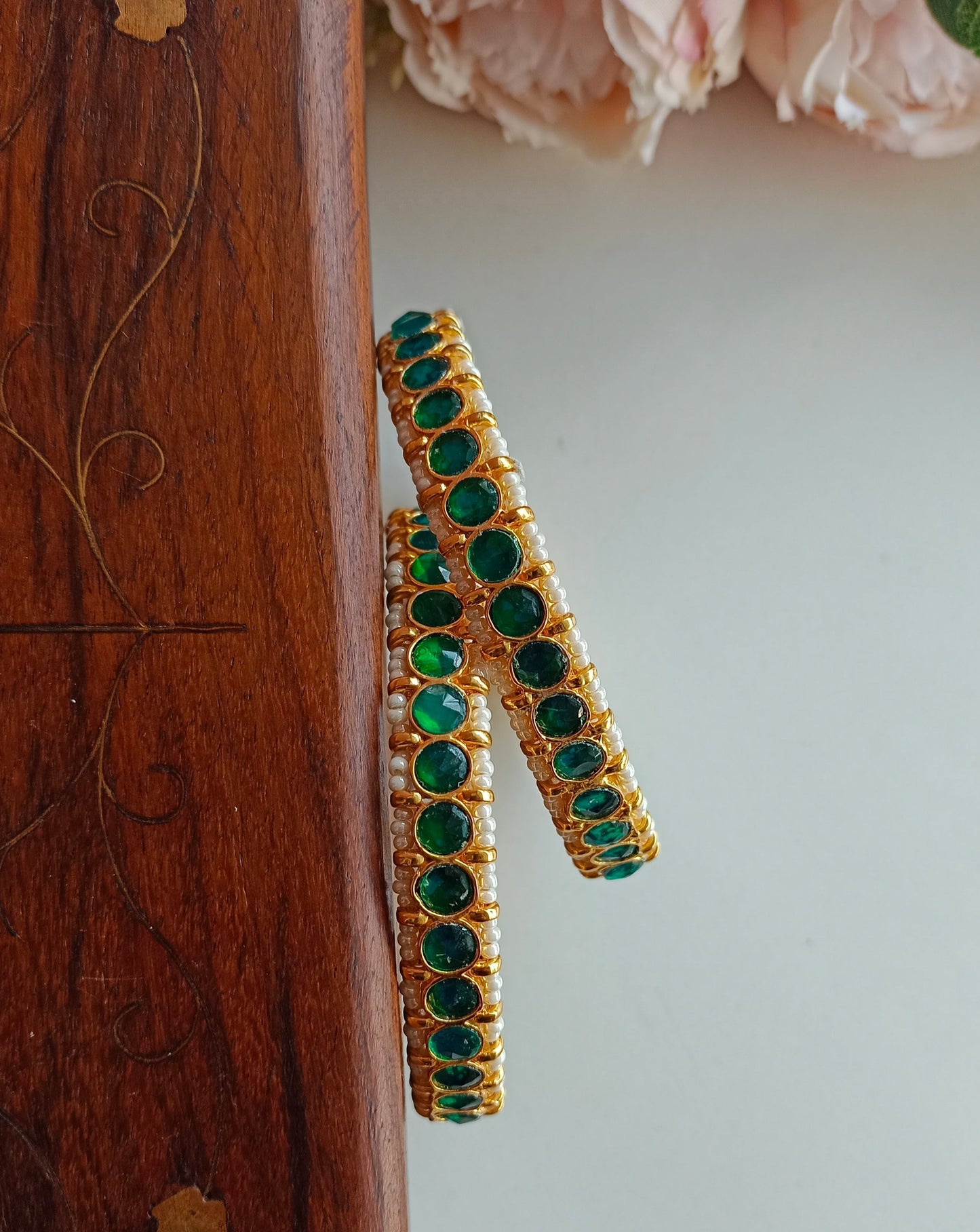 Gold plated Green Kundan Bangles