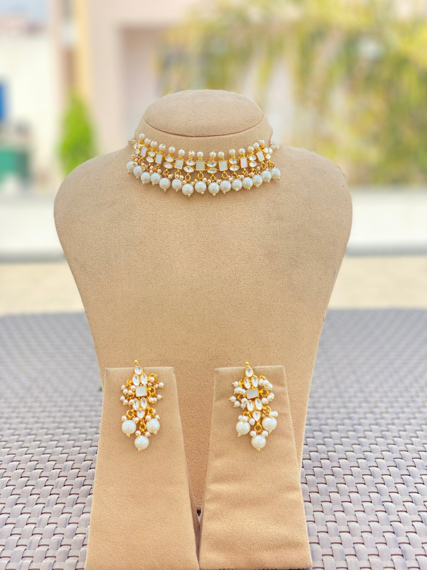 Mother of pearl Gold plated Choker Set